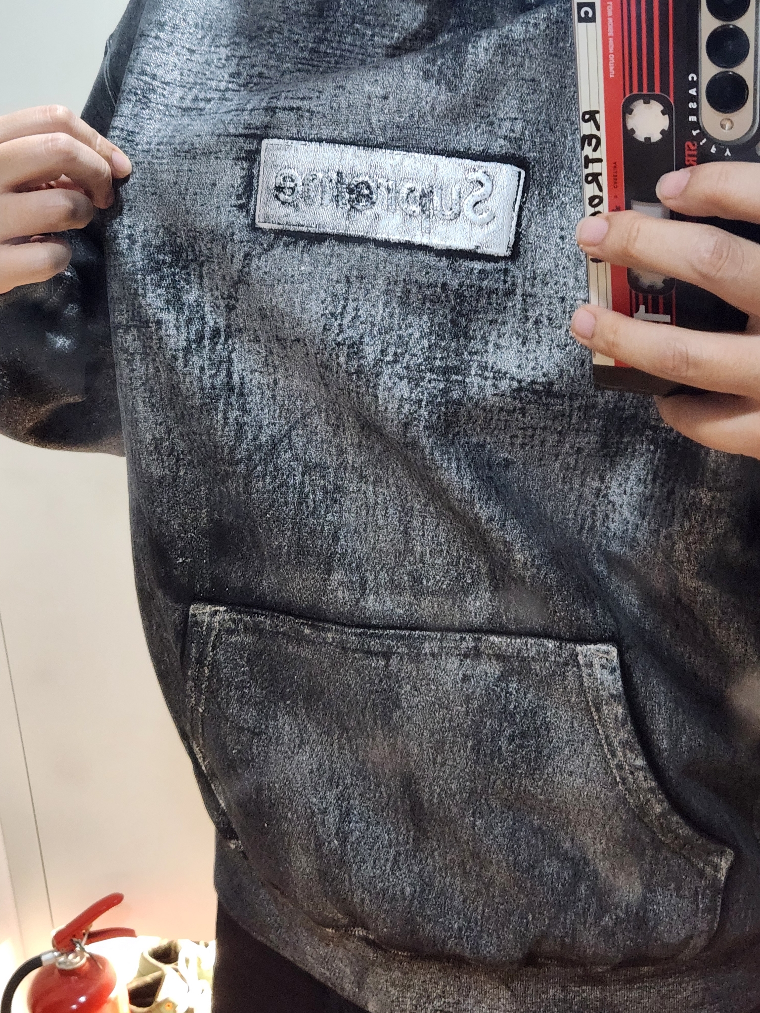 Supreme x MM6 Maison Margiela Foil Box Logo Hooded Sweatshirt Black - 24SS, Supreme Sharpie Box Logo New Era Pink - 24SS 착용 스타일 - 2