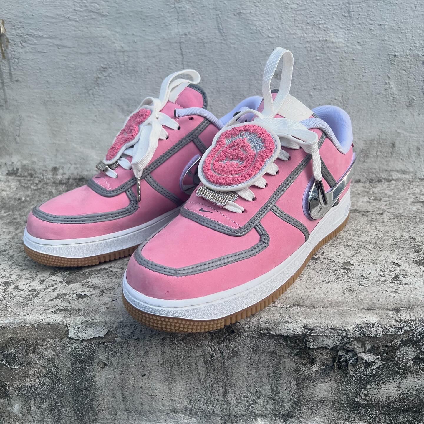 Nike x Travis Scott Air Force 1 Low Sail, Nike x Travis Scott Air Force 1 Low White 착용 스타일 - 1
