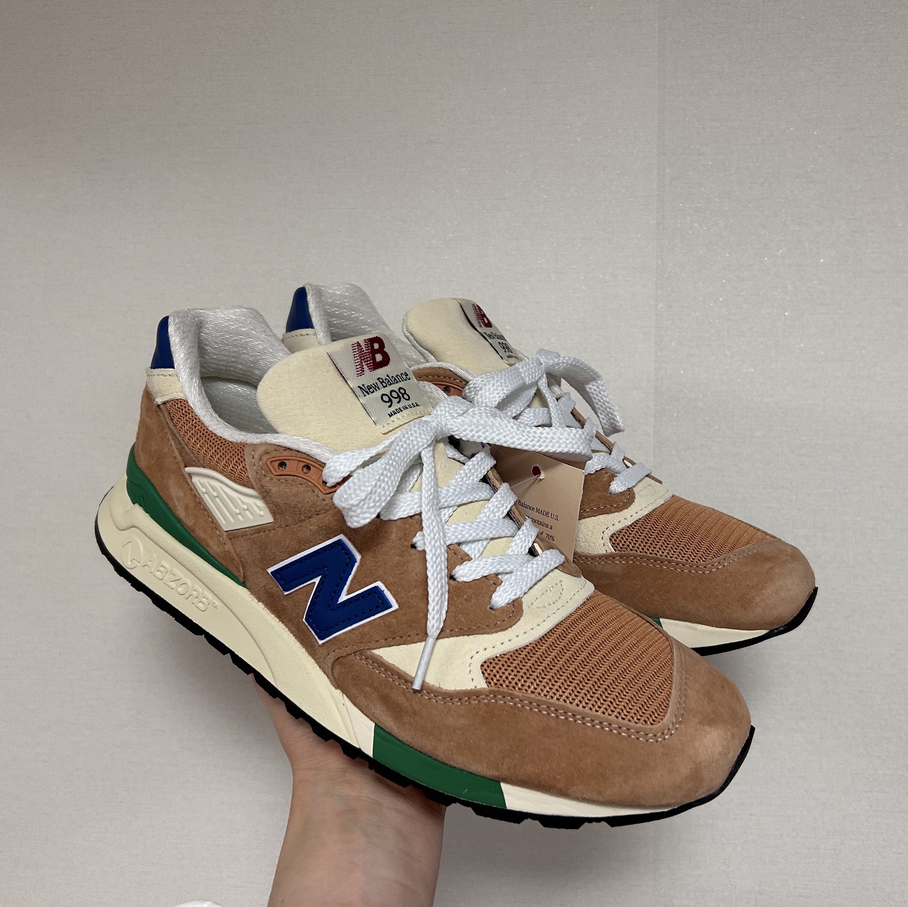 New Balance 998 Made in USA Sepia 착용 스타일 - 2