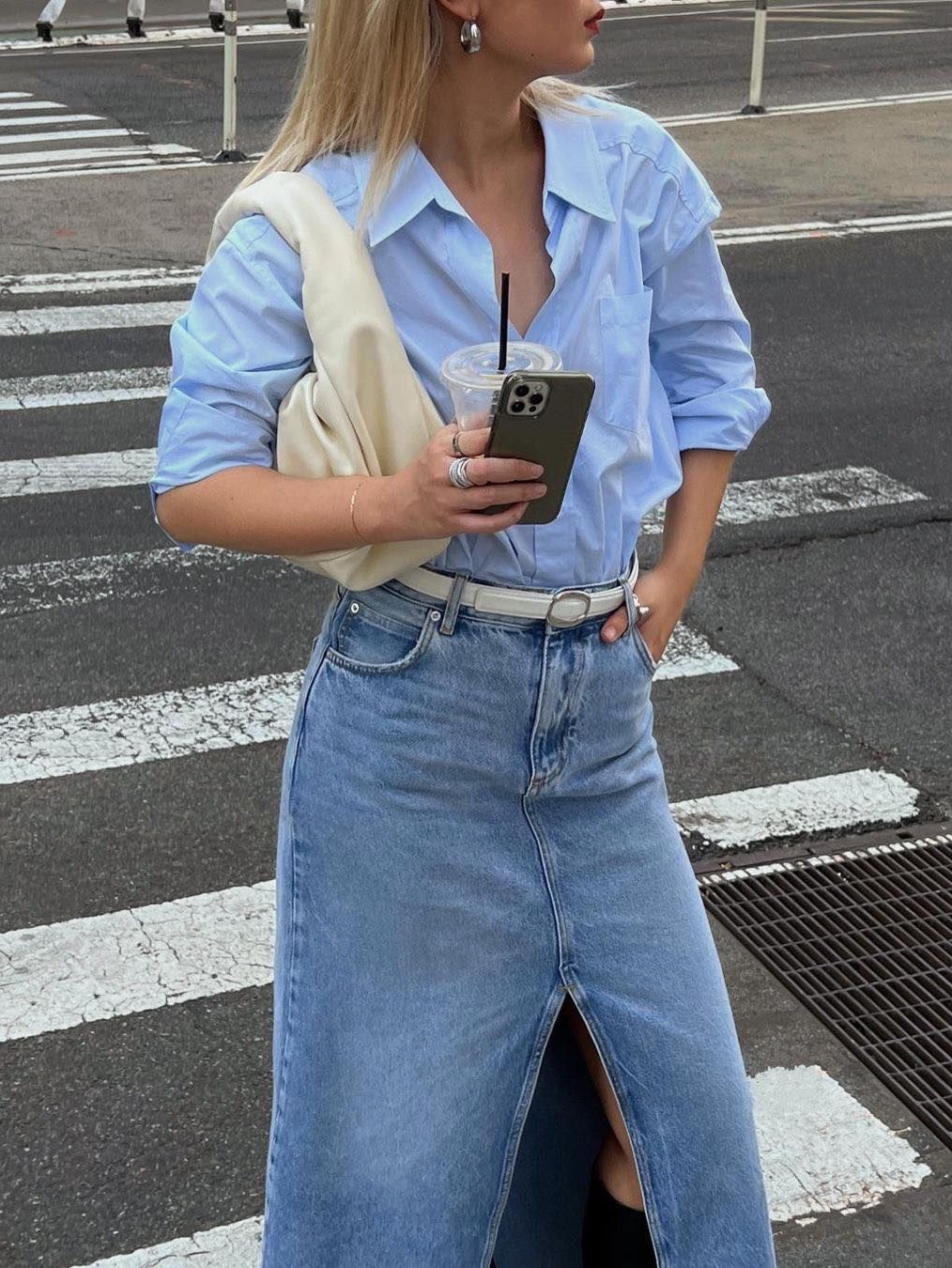 Zara x Ader Error Oversized Shirt Sky Blue, IAB Studio Work Shirt Sky Blue - The Hyundai Seoul Exclusive 착용 스타일 - 3