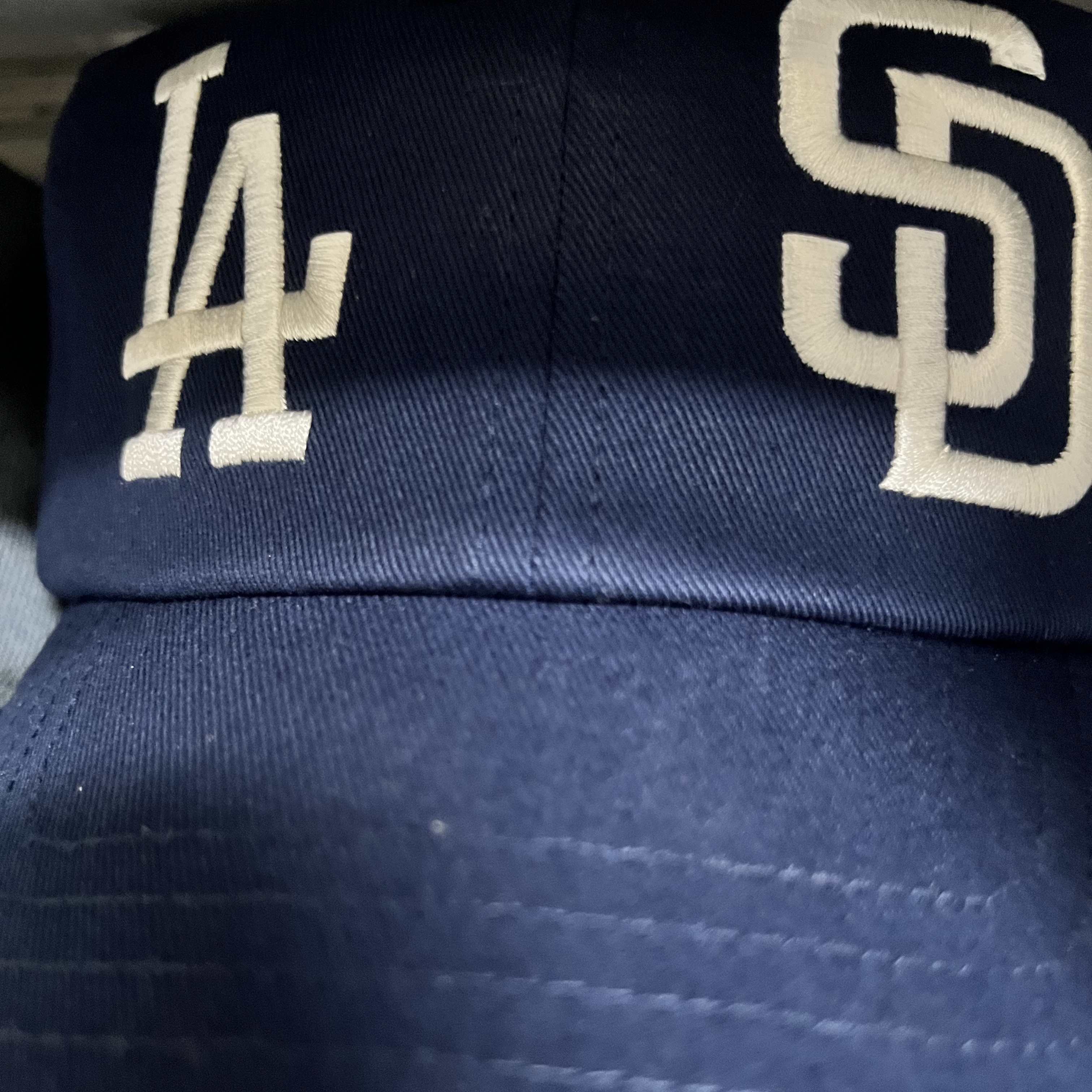 MLB Seoul Series Basic Dual Logo Unstructured Ball Cap LA SD Navy 착용 스타일