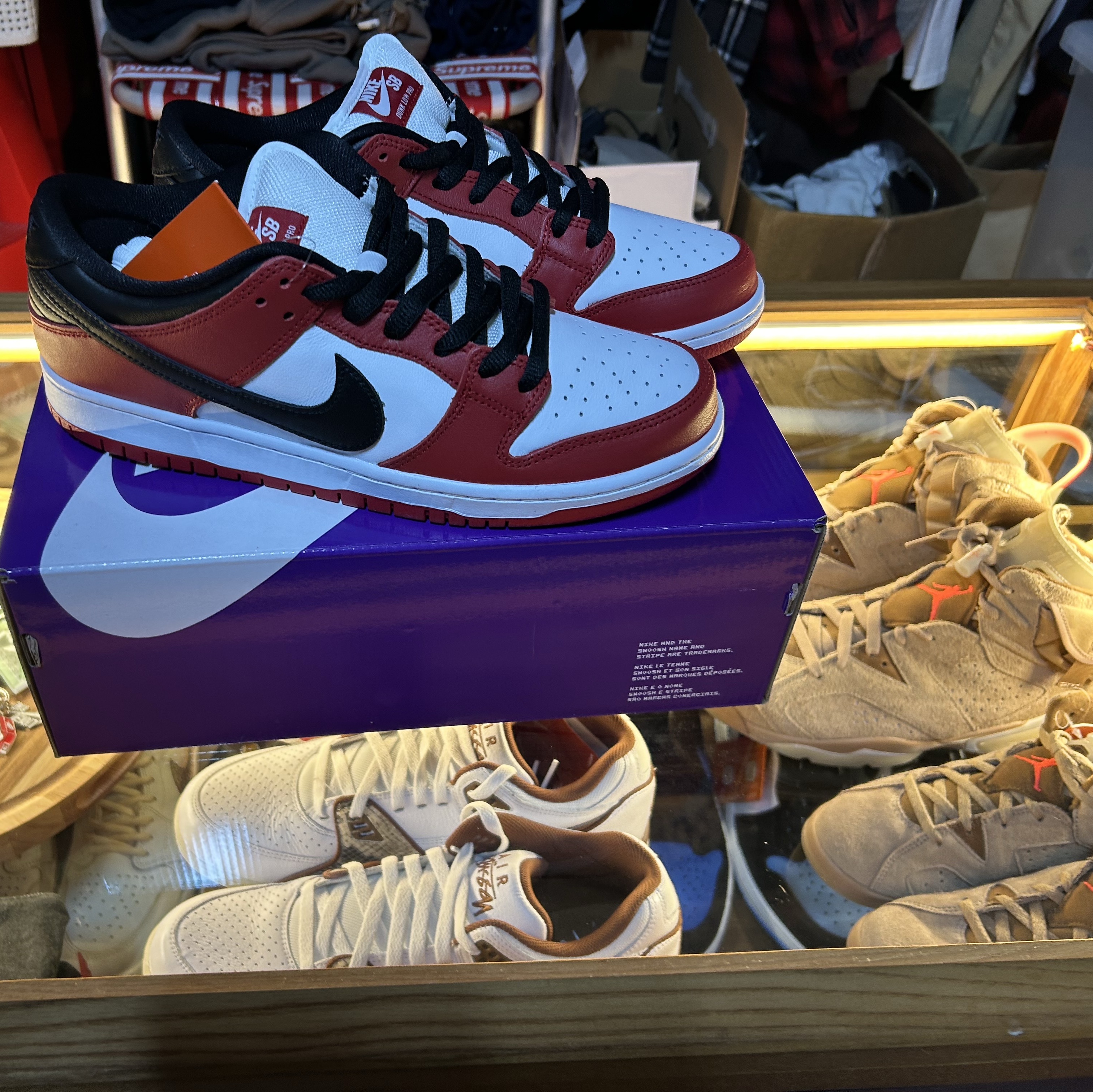 Nike SB Dunk Low Pro Chicago 착용 스타일 - 4