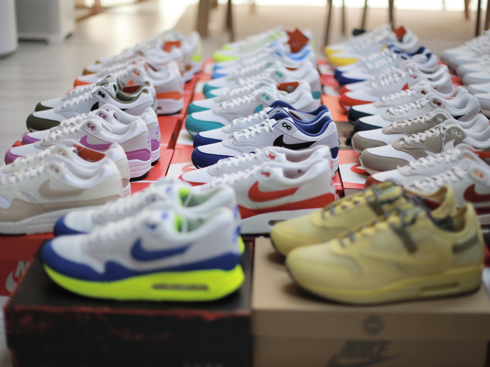 Nike Air Max 1 '86 OG Royal Volt 착용 스타일 - 3