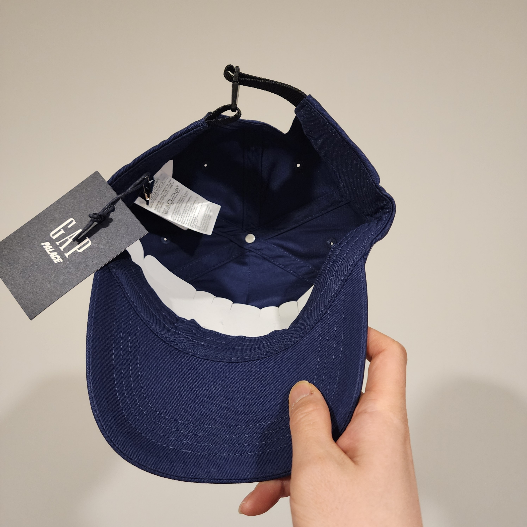 Palace x Gap Flag 6-Panel Navy - 24SS 착용 스타일 - 3