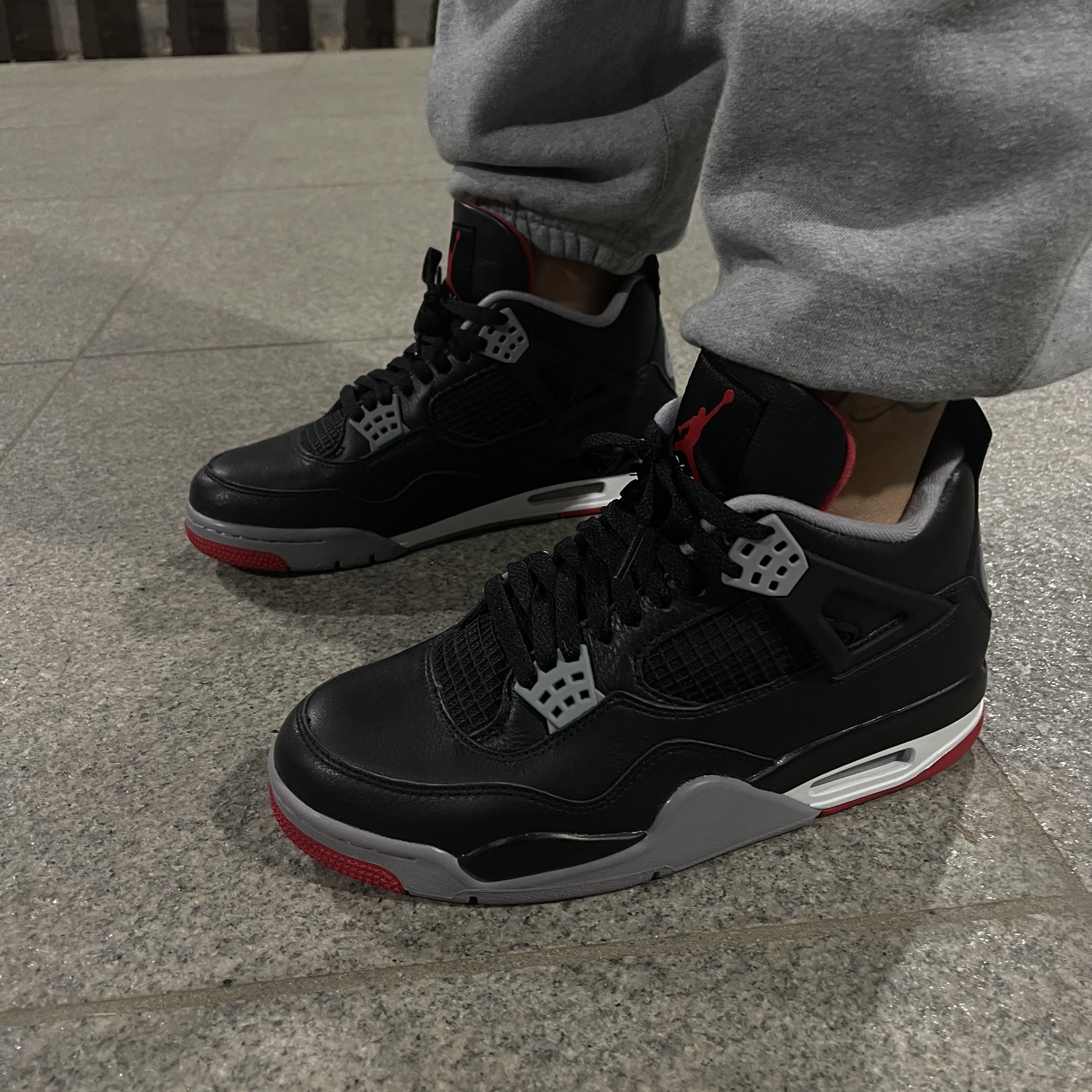 Jordan 4 Retro Bred Reimagined 착용 스타일