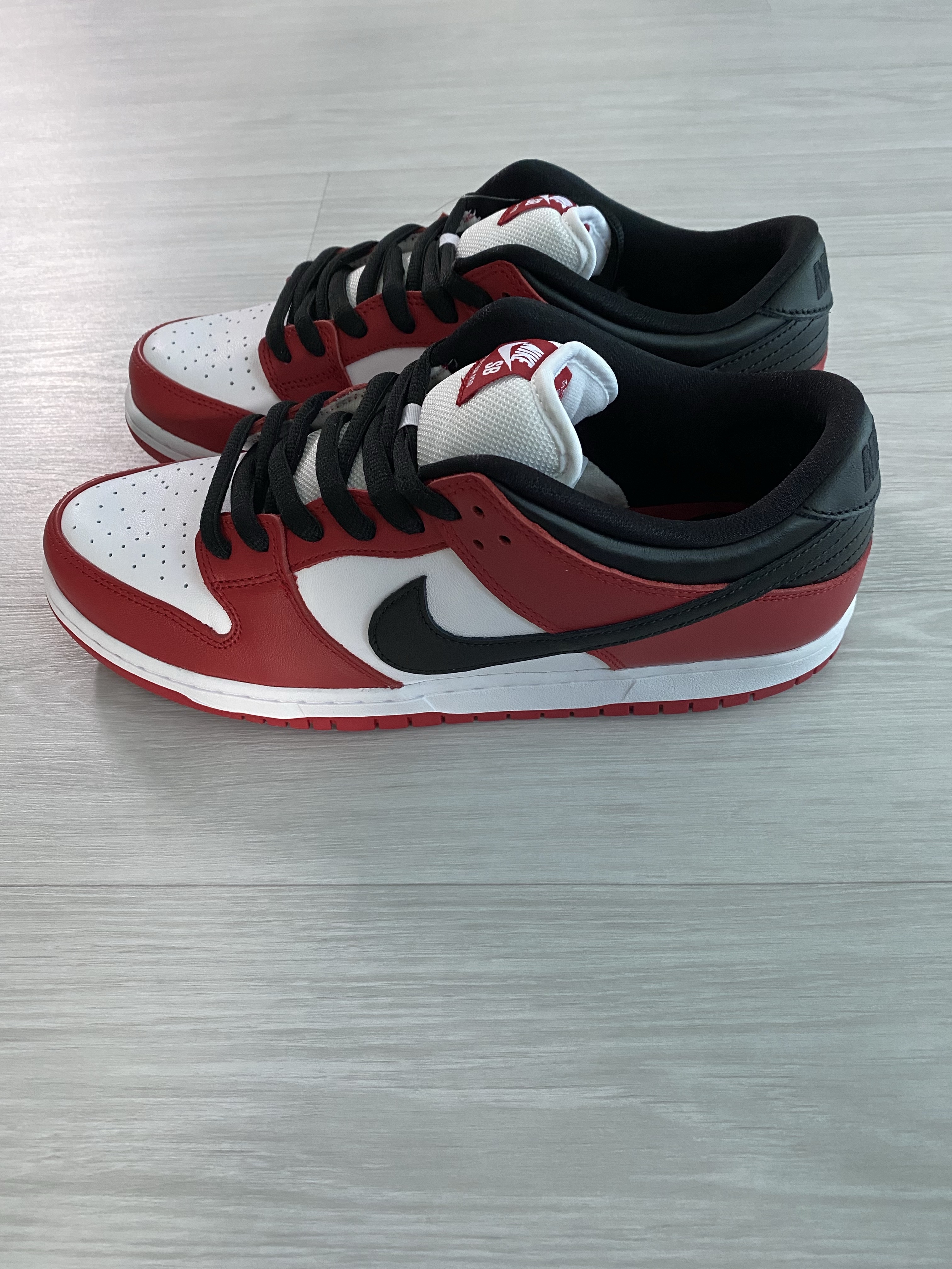 Nike SB Dunk Low Pro Chicago 착용 스타일 - 2