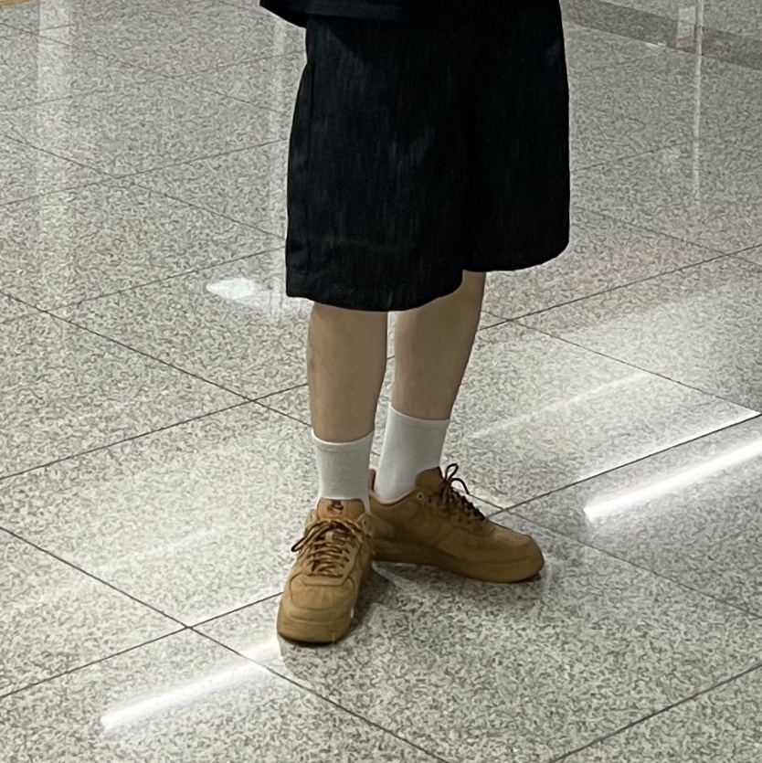 Nike Air Force 1 '07 WB Flax 착용 스타일