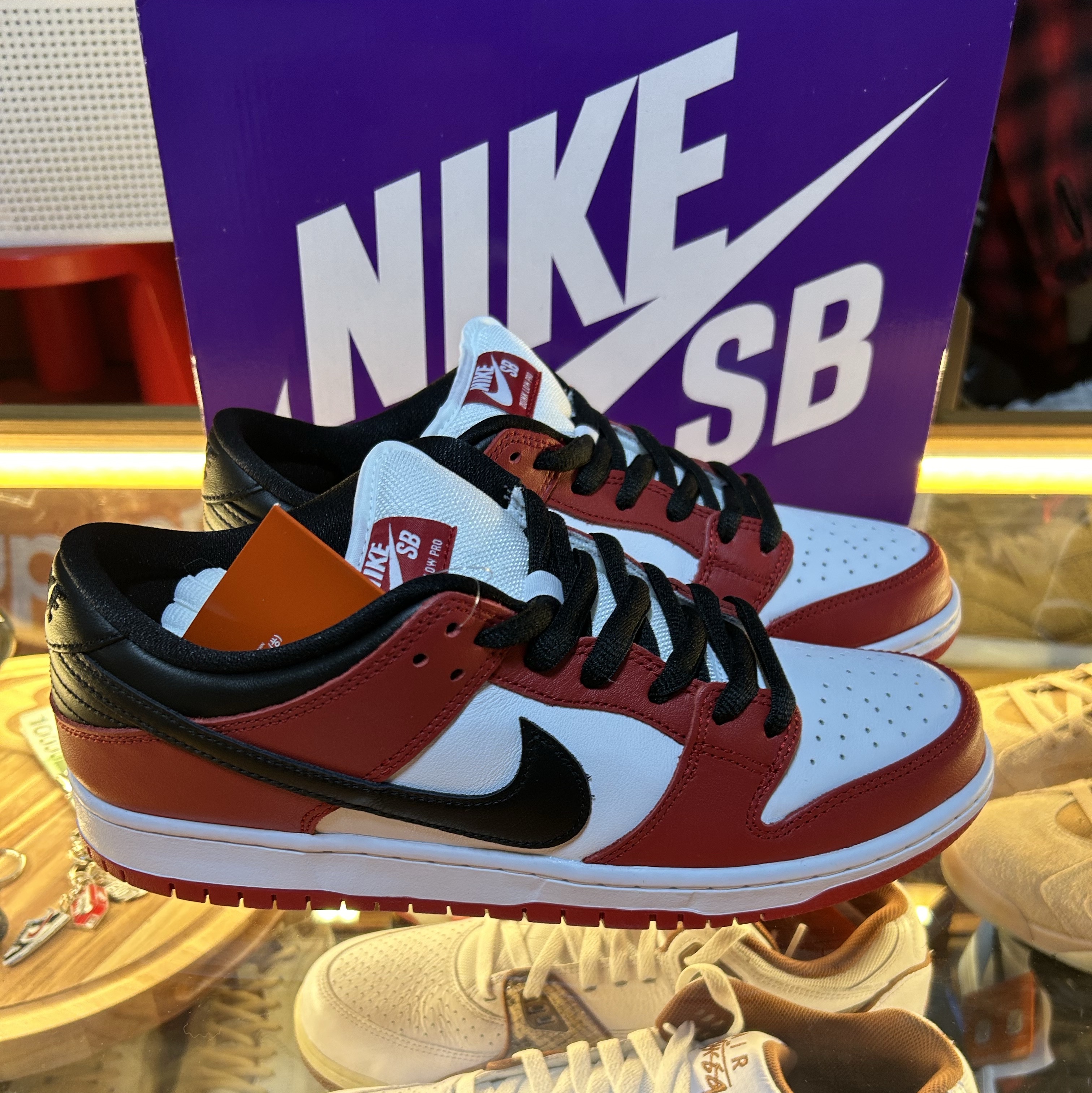 Nike SB Dunk Low Pro Chicago 착용 스타일 - 3
