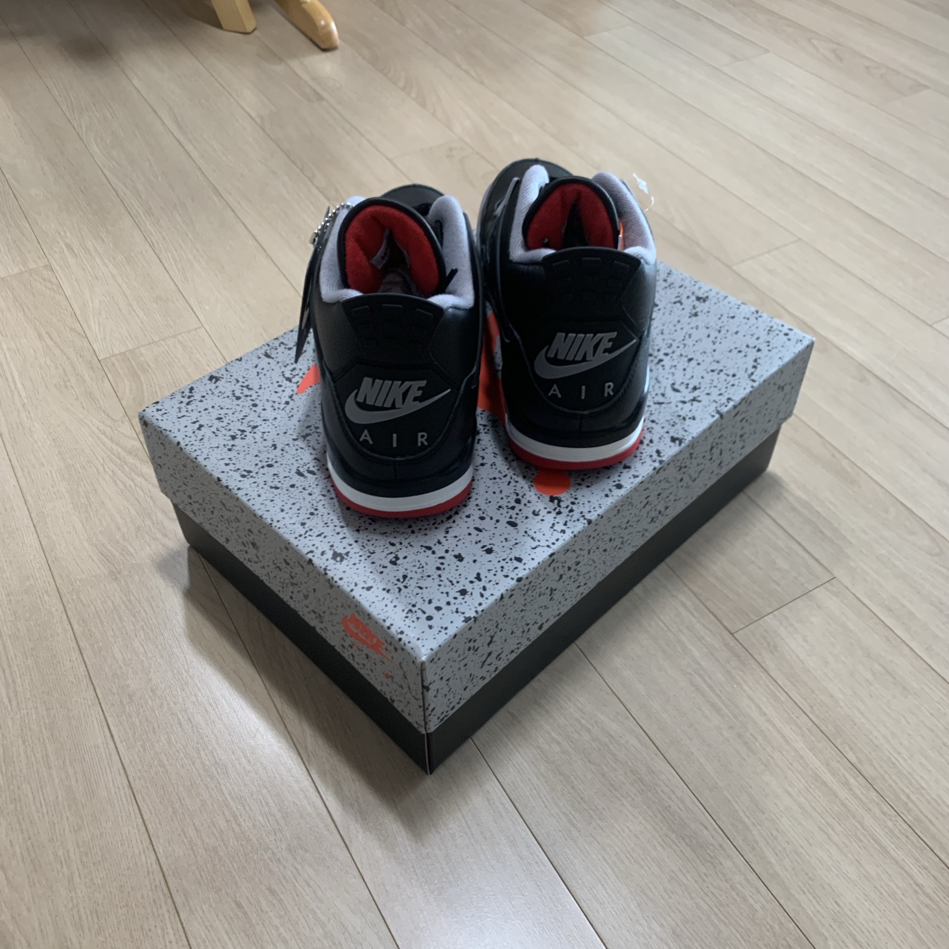 Jordan 4 Retro Bred Reimagined 착용 스타일 - 4