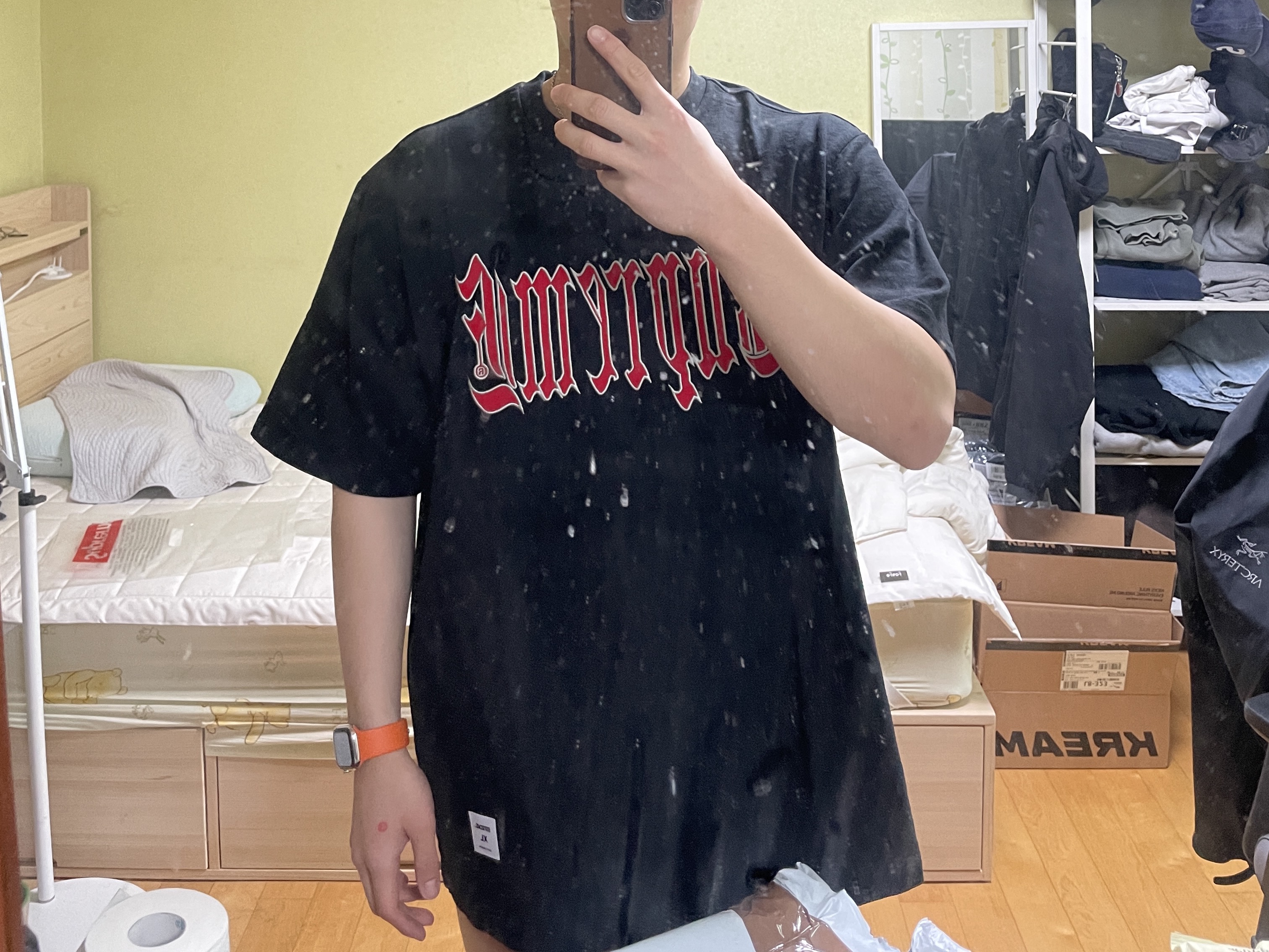 Supreme Old English S/S Top Black - 24SS 착용 스타일