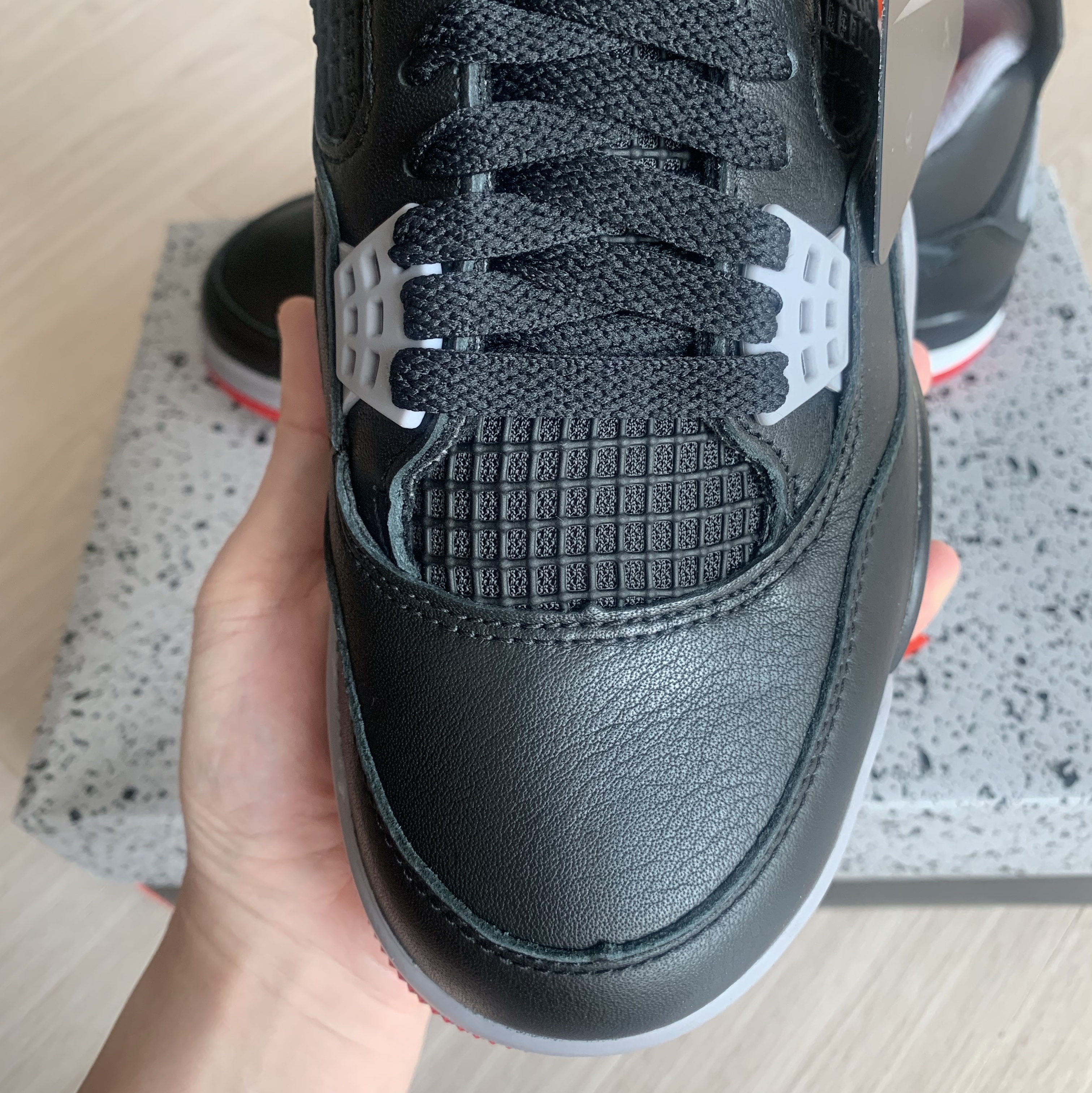 Jordan 4 Retro Bred Reimagined 착용 스타일 - 2