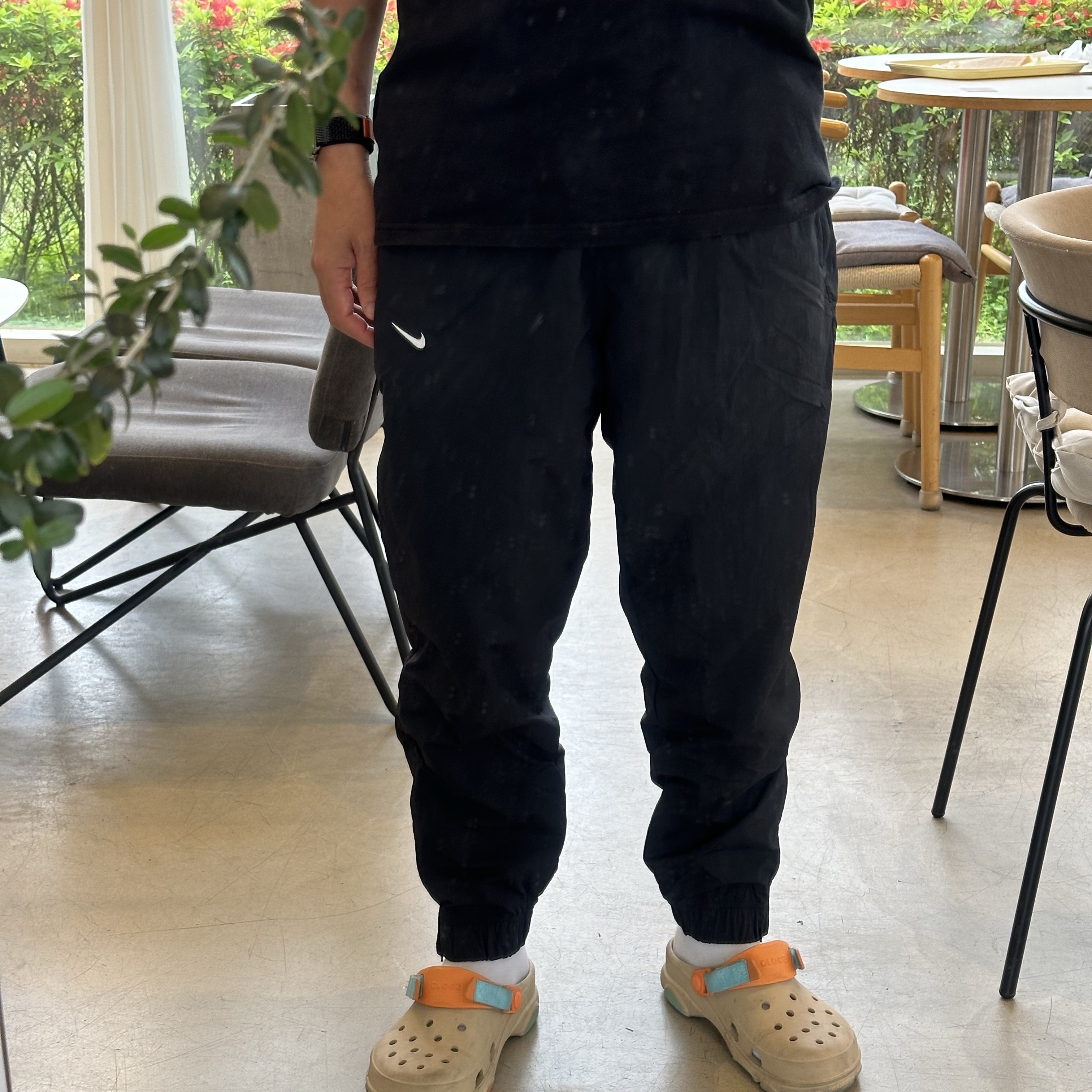 Nike NRG Solo Swoosh Woven Track Pants Black White - Asia 착용 스타일