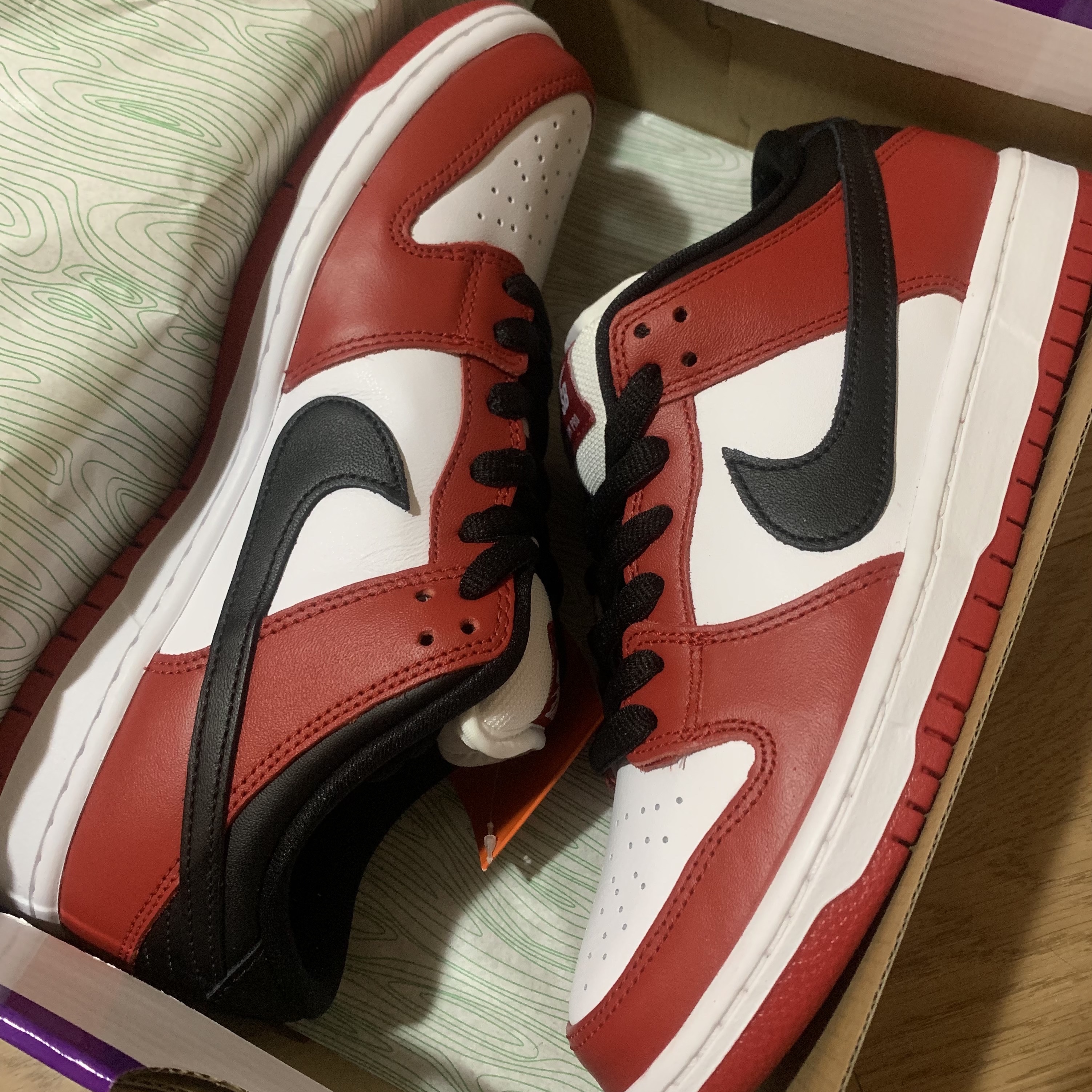 Nike SB Dunk Low Pro Chicago 착용 스타일 - 3