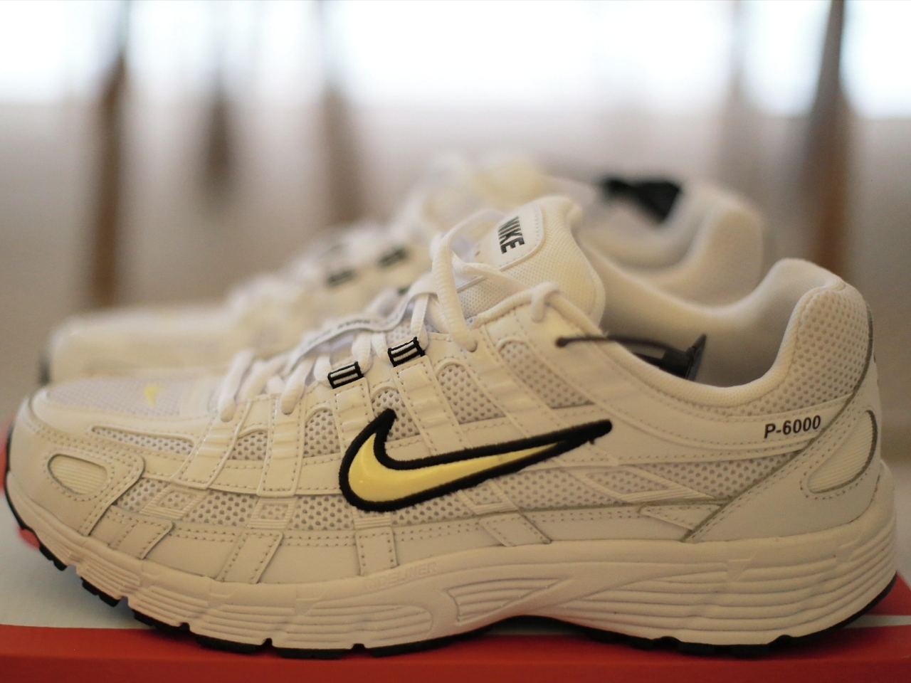Nike P-6000 White Lemon Chiffon 착용 스타일 - 1