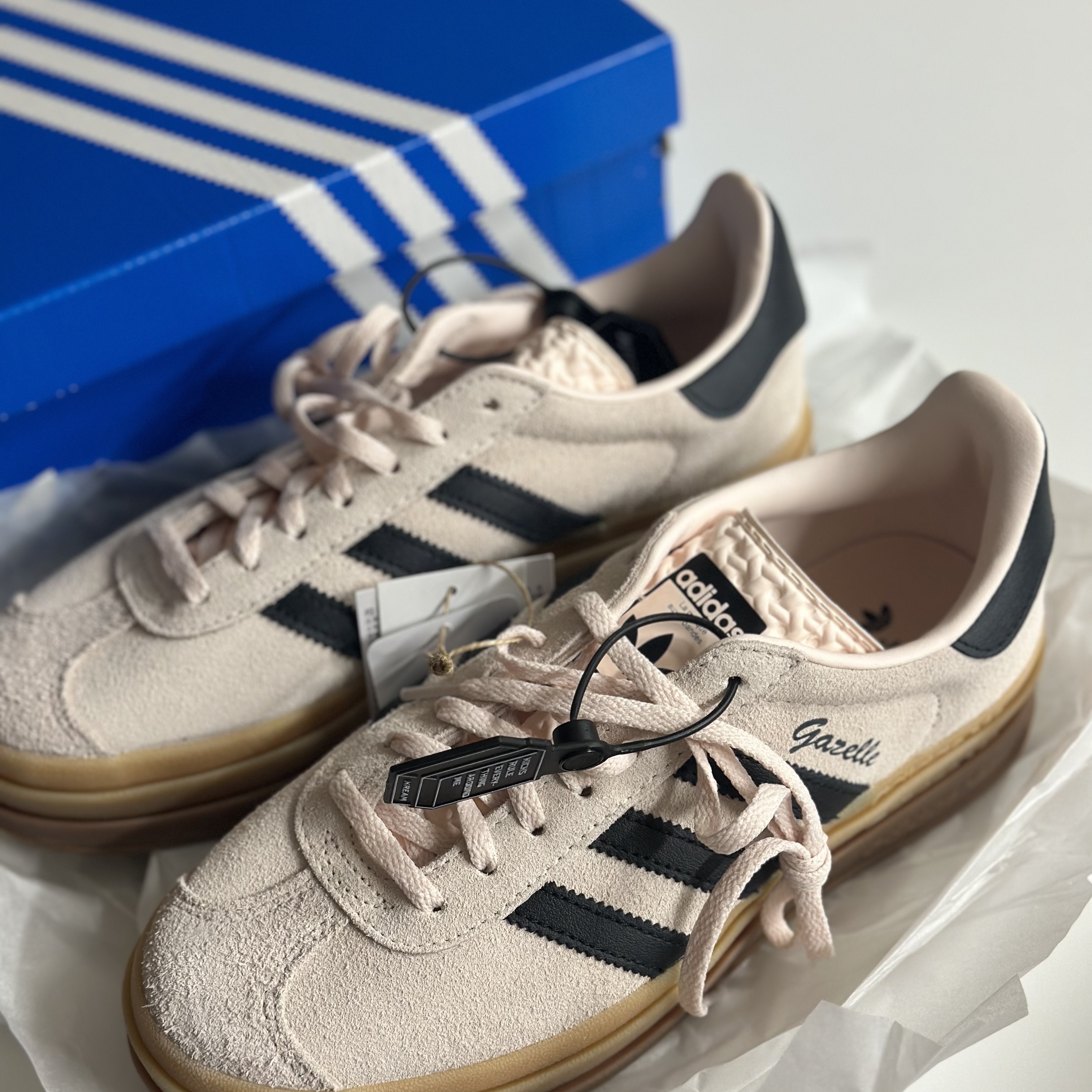 (W) Adidas Gazelle Bold Wonder Quartz Core Black 착용 스타일