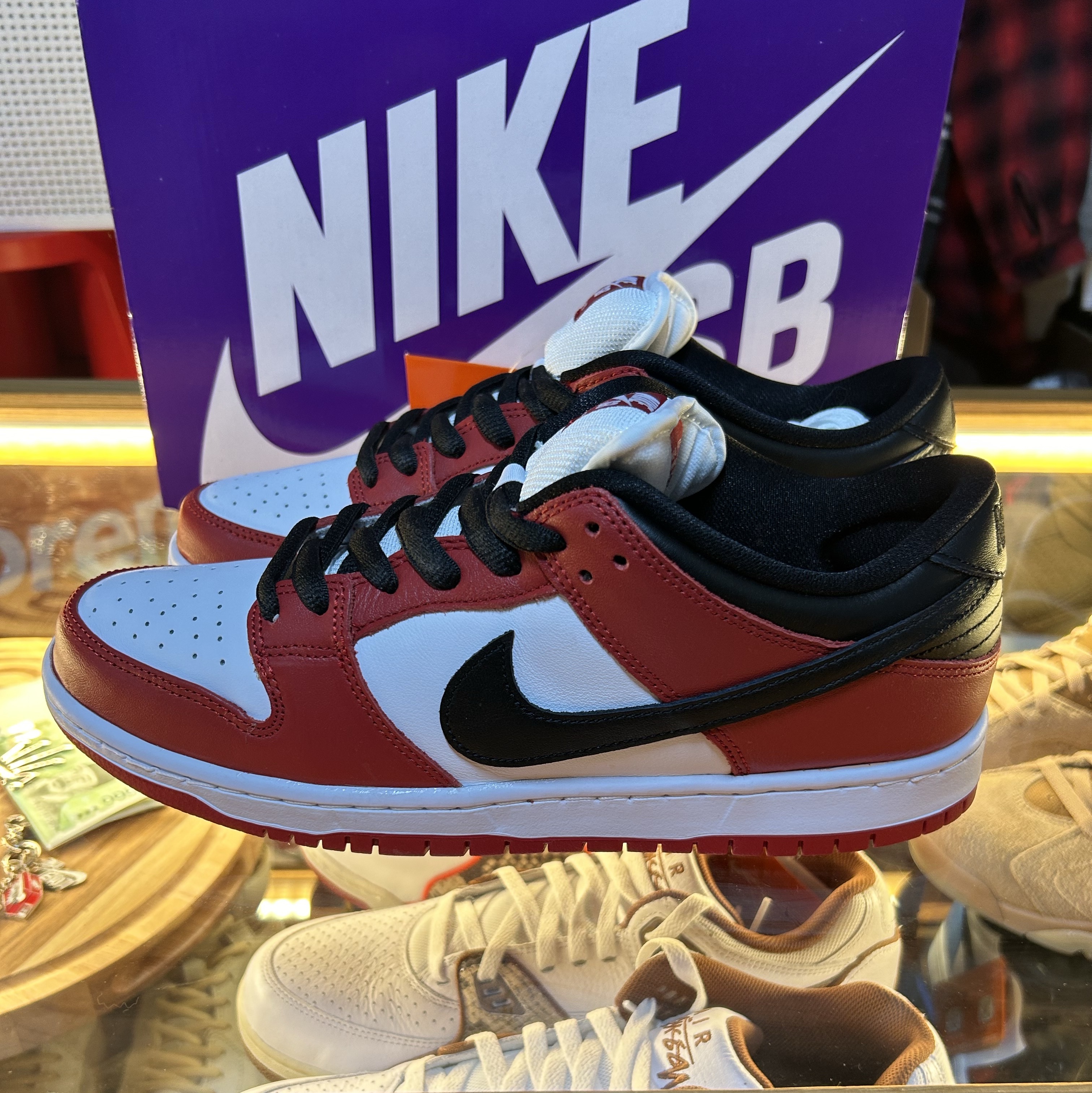 Nike SB Dunk Low Pro Chicago 착용 스타일 - 2