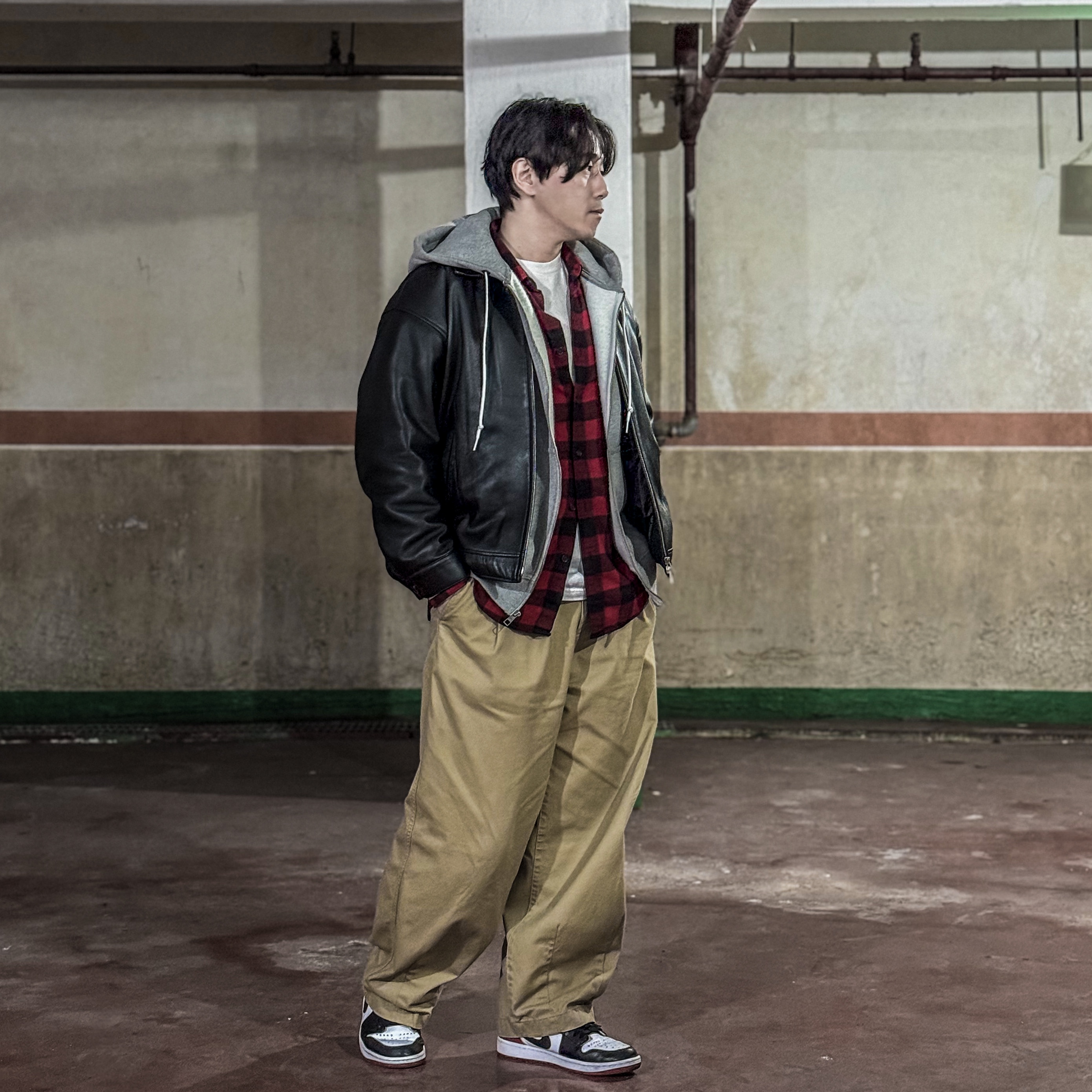 Nike NRG Solo Swoosh Full Zip Hoodie Dark Grey Heather - Asia, Jordan 1 Retro Low OG Black Toe 착용 스타일