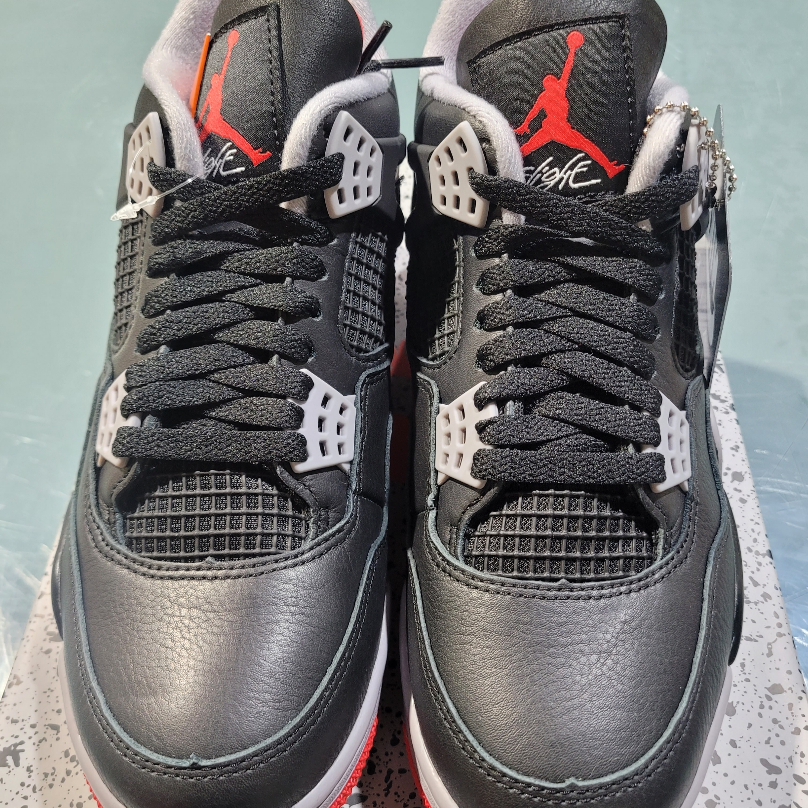 Jordan 4 Retro Bred Reimagined 착용 스타일