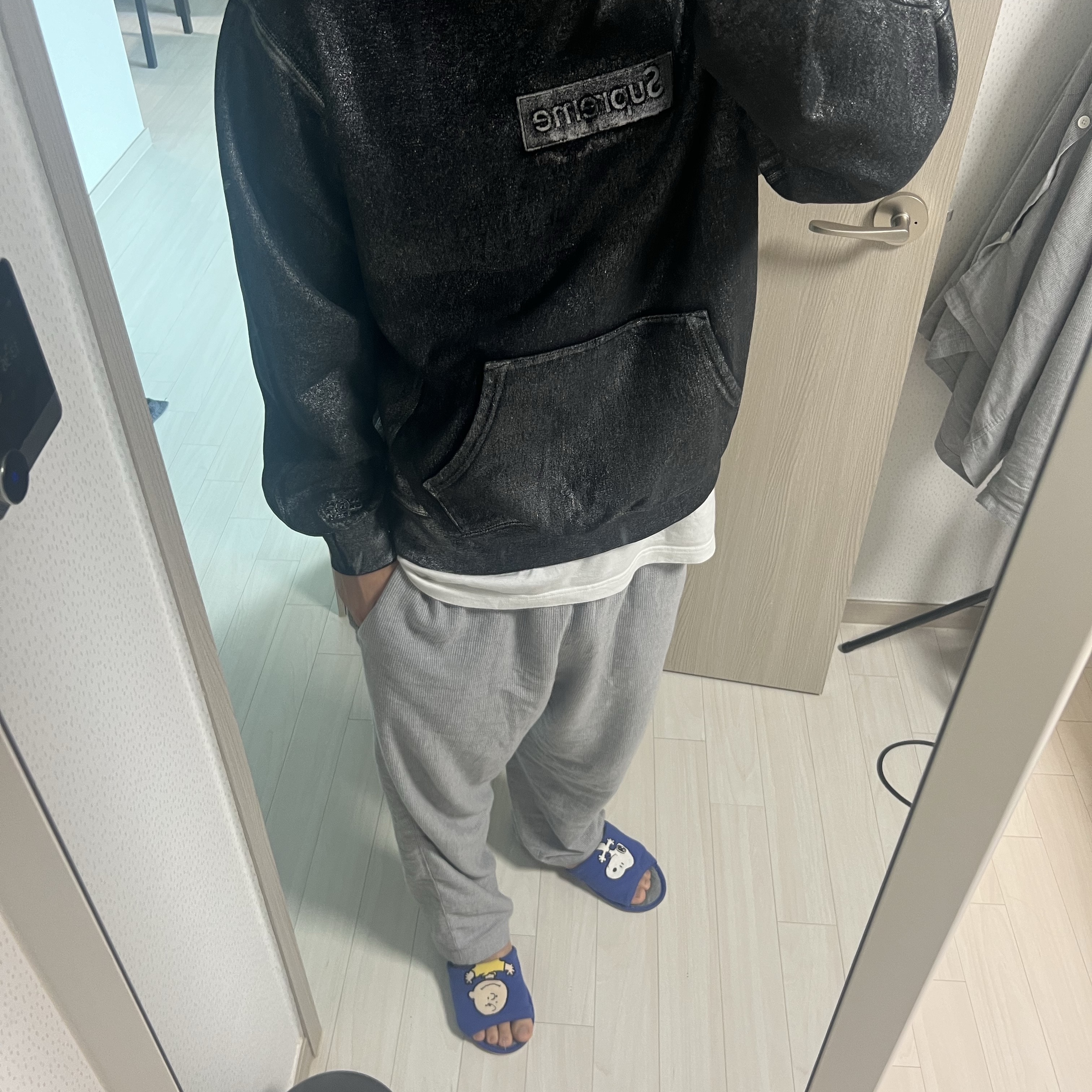 Supreme x MM6 Maison Margiela Foil Box Logo Hooded Sweatshirt Black - 24SS 착용 스타일 - 2