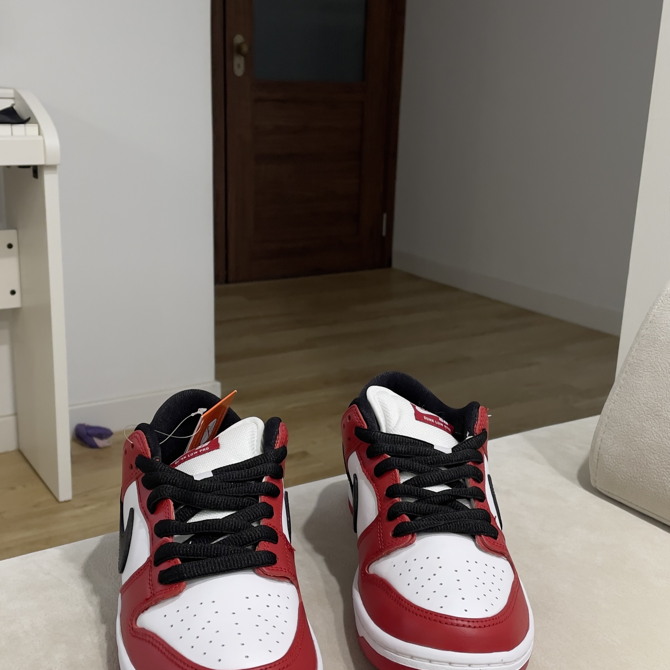 Nike SB Dunk Low Pro Chicago 착용 스타일 - 3