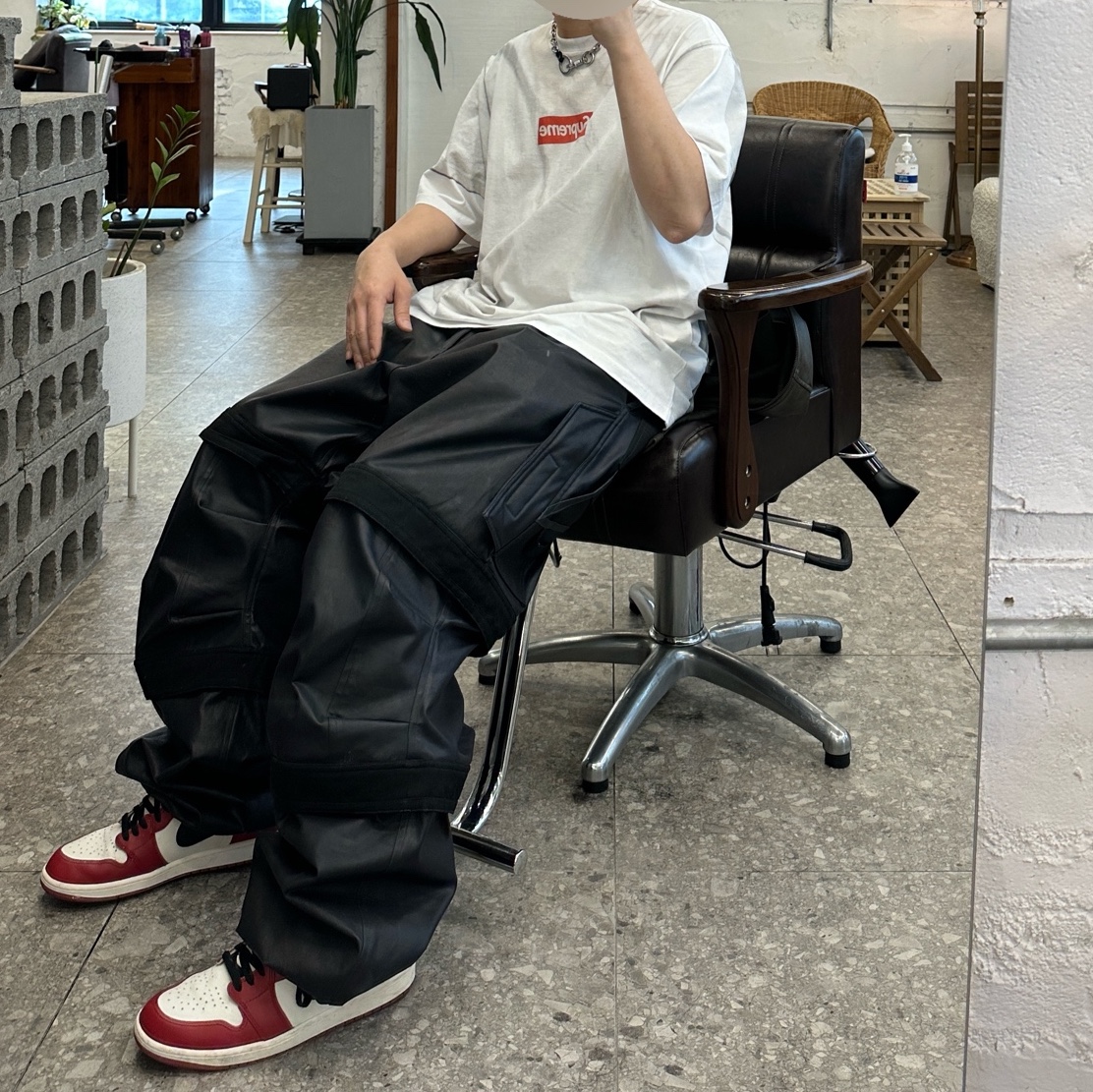 Supreme x MM6 Maison Margiela Box Logo T-Shirt White - 24SS, Farfromwhat Far Layered Work Pants Coated Black 착용 스타일 - 1