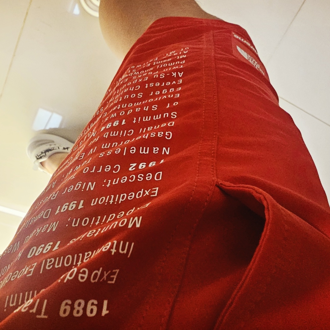 Supreme x The North Face Nylon Shorts Red - 24SS, Supreme x MM6 Maison Margiela Box Logo T-Shirt White - 24SS 착용 스타일 - 3