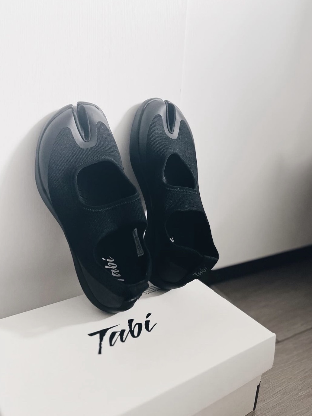 Tabi Sandal Black 착용 스타일 - 2