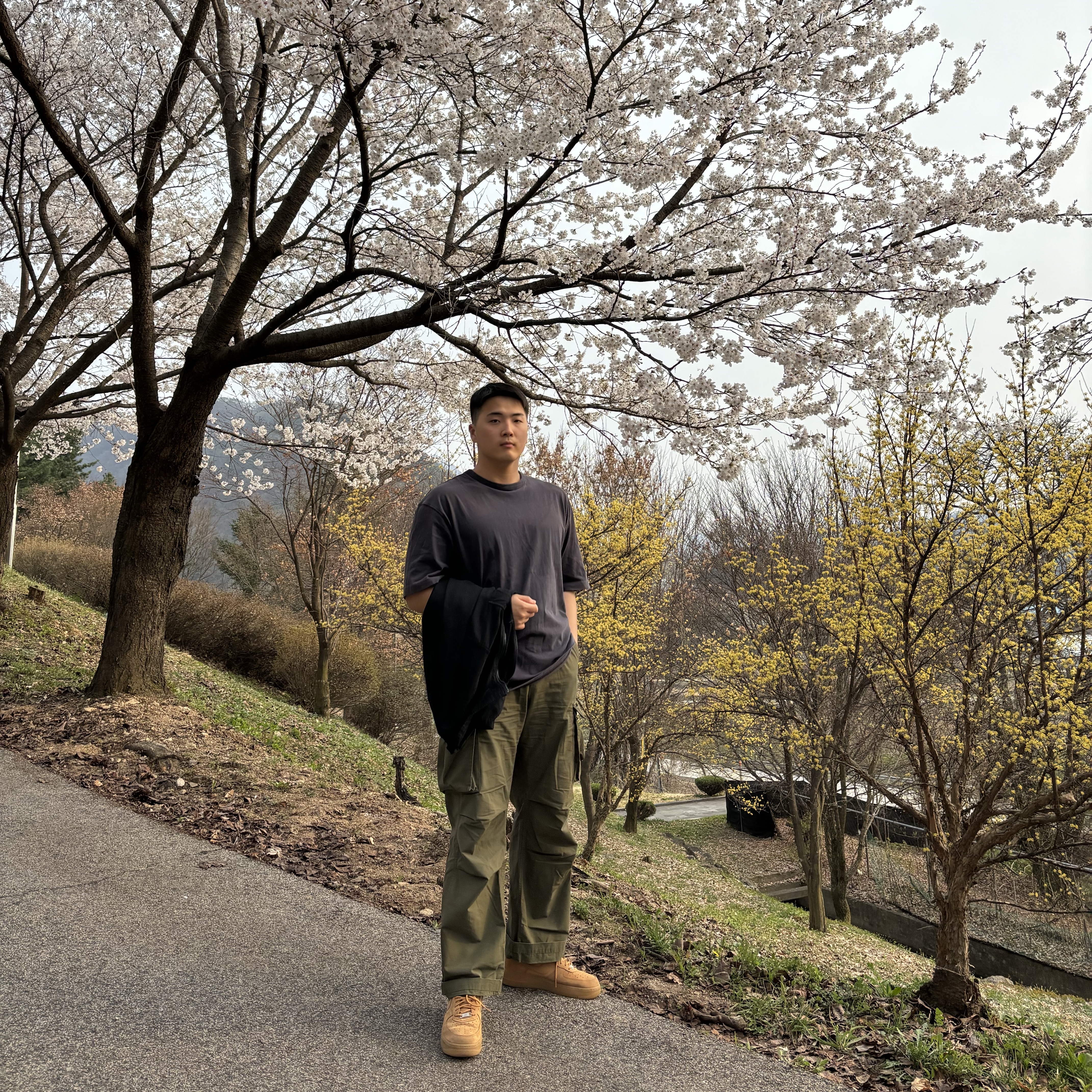 Nike x Supreme Air Force 1 Low Flax 착용 스타일