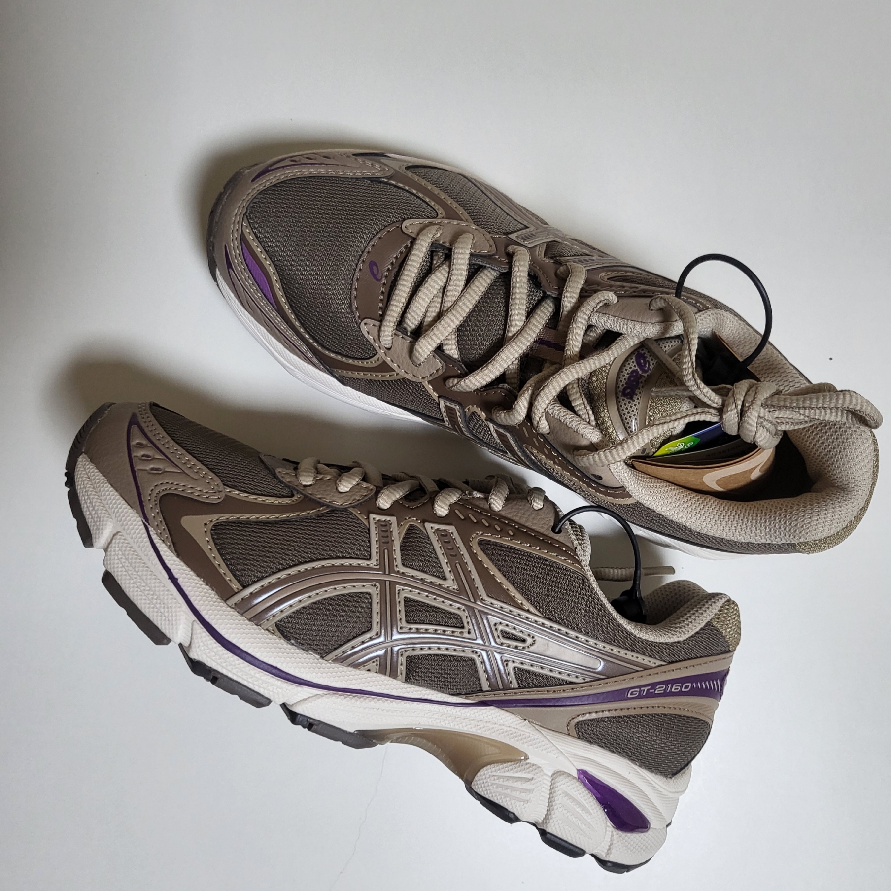 Asics GT-2160 Dark Taupe Taupe Grey 착용 스타일