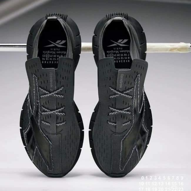 Reebok x Maison Margiela Zig 3D Storm Memory of Shoes Black 착용 스타일 - 3