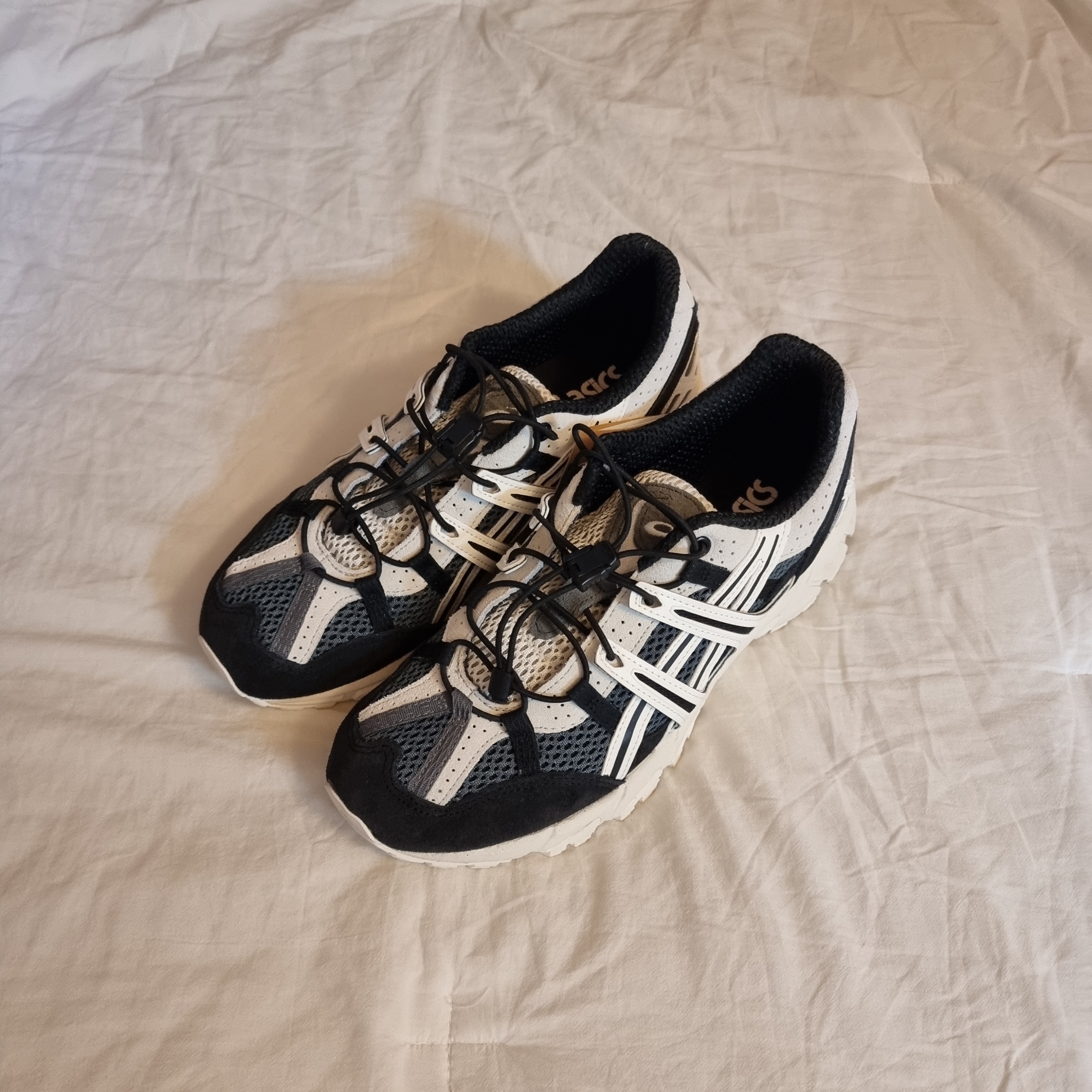 Asics Unlimited Gel-Sonoma 15-50 Carrier Grey White Alyssum 착용 스타일