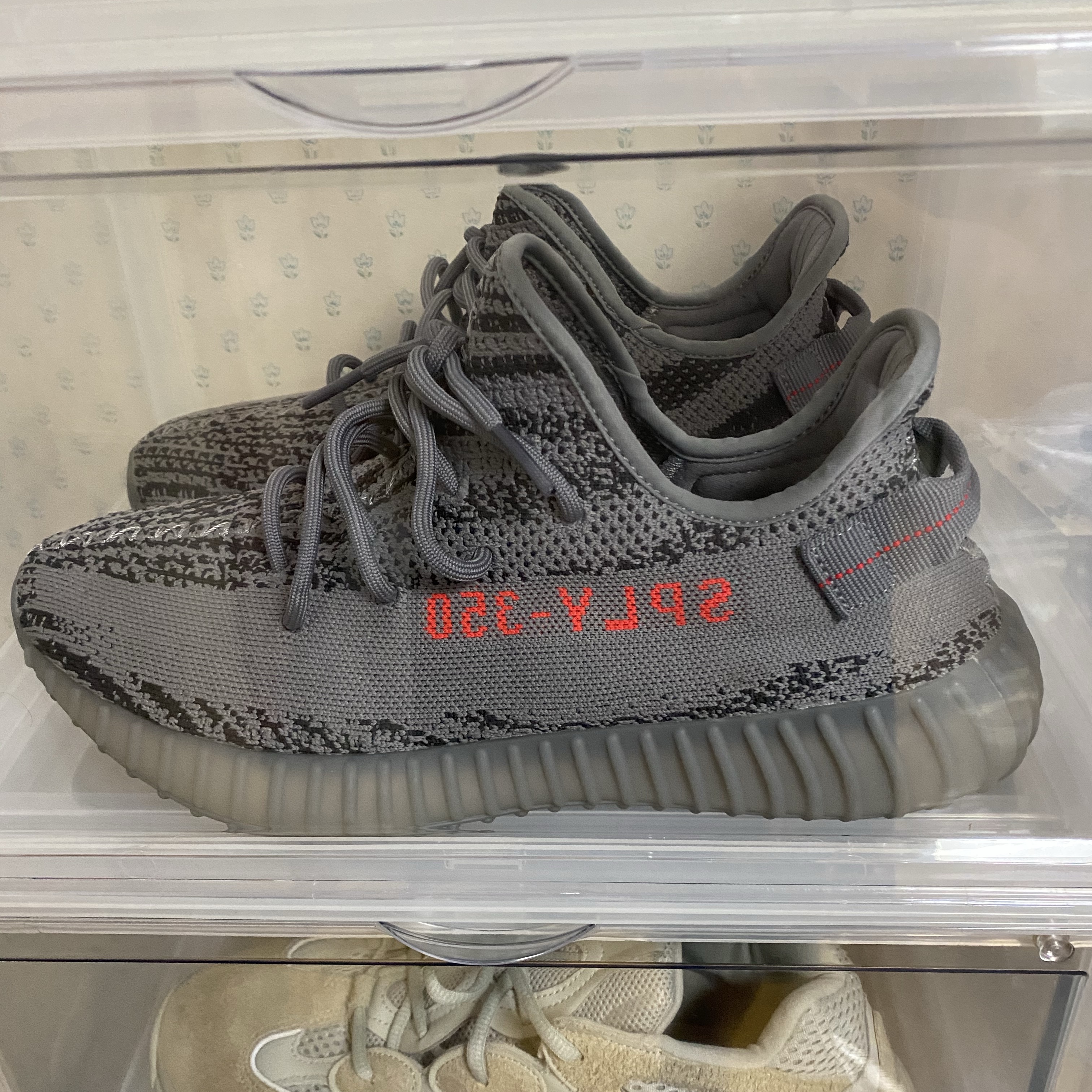 Adidas Yeezy Boost 350 V2 Beluga 2.0 착용 스타일 - 2