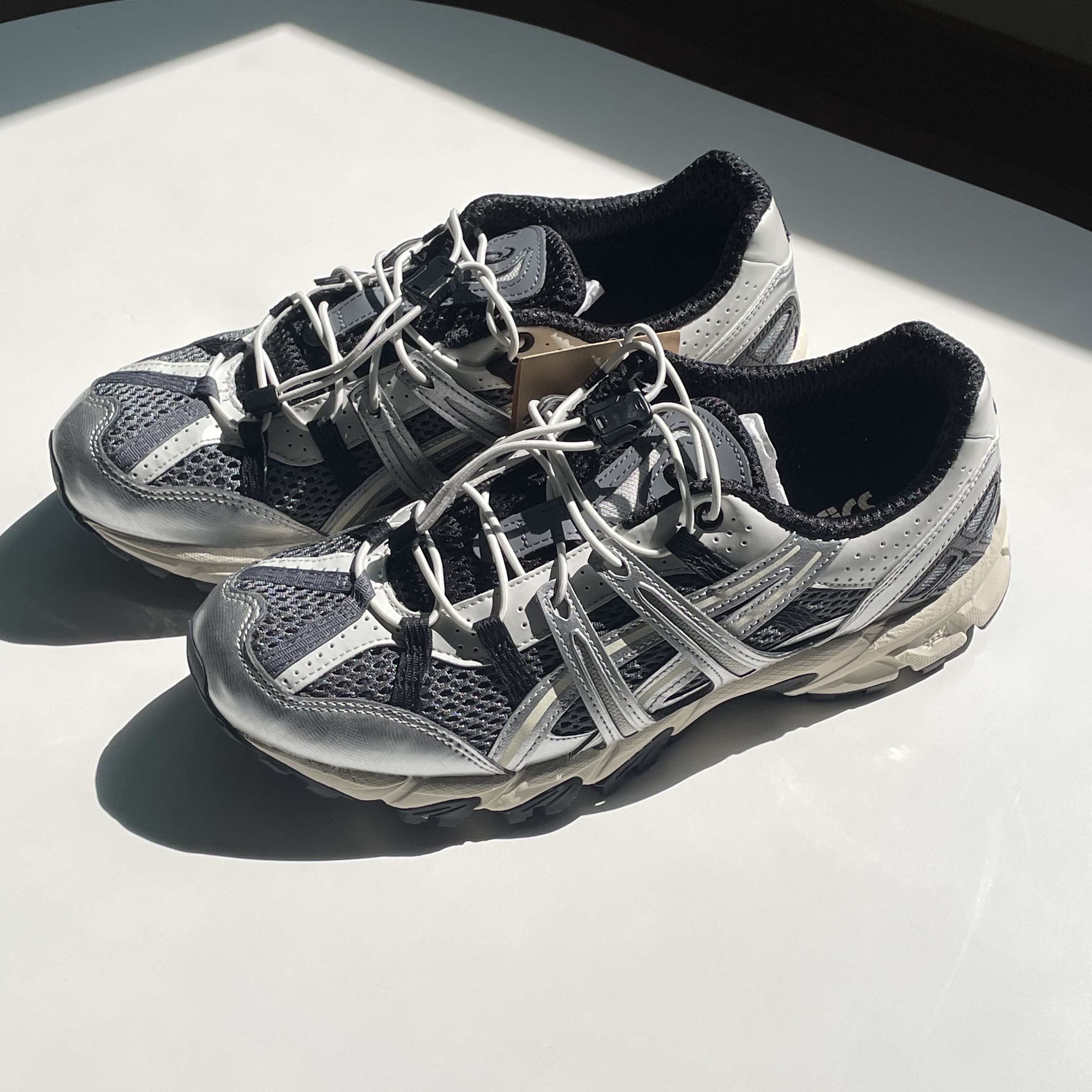 Asics Unlimited Gel-Sonoma 15-50 Steel Grey Pure Silver 착용 스타일 - 1