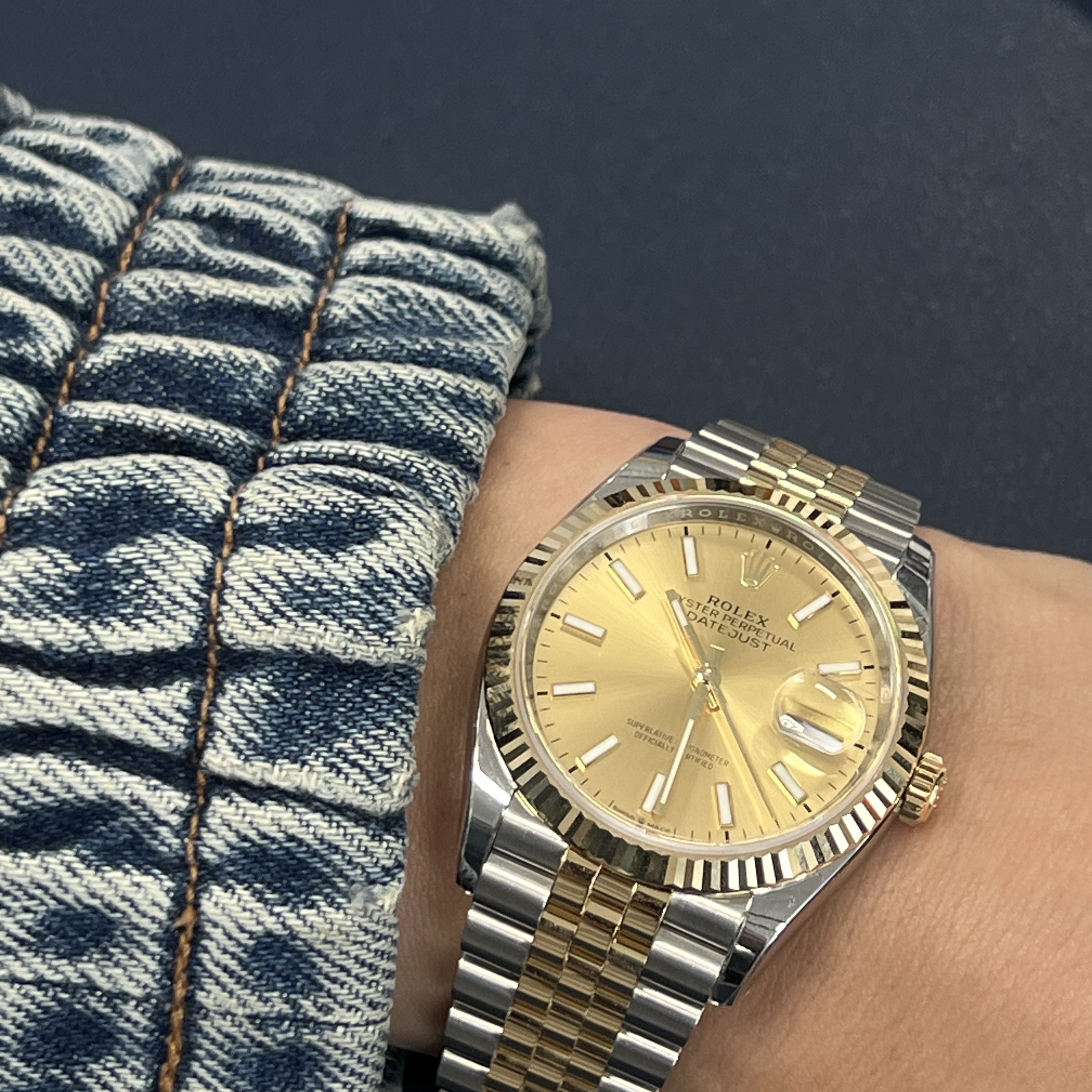 Rolex Datejust 36mm 126233 Champagne Jubilee 착용 스타일