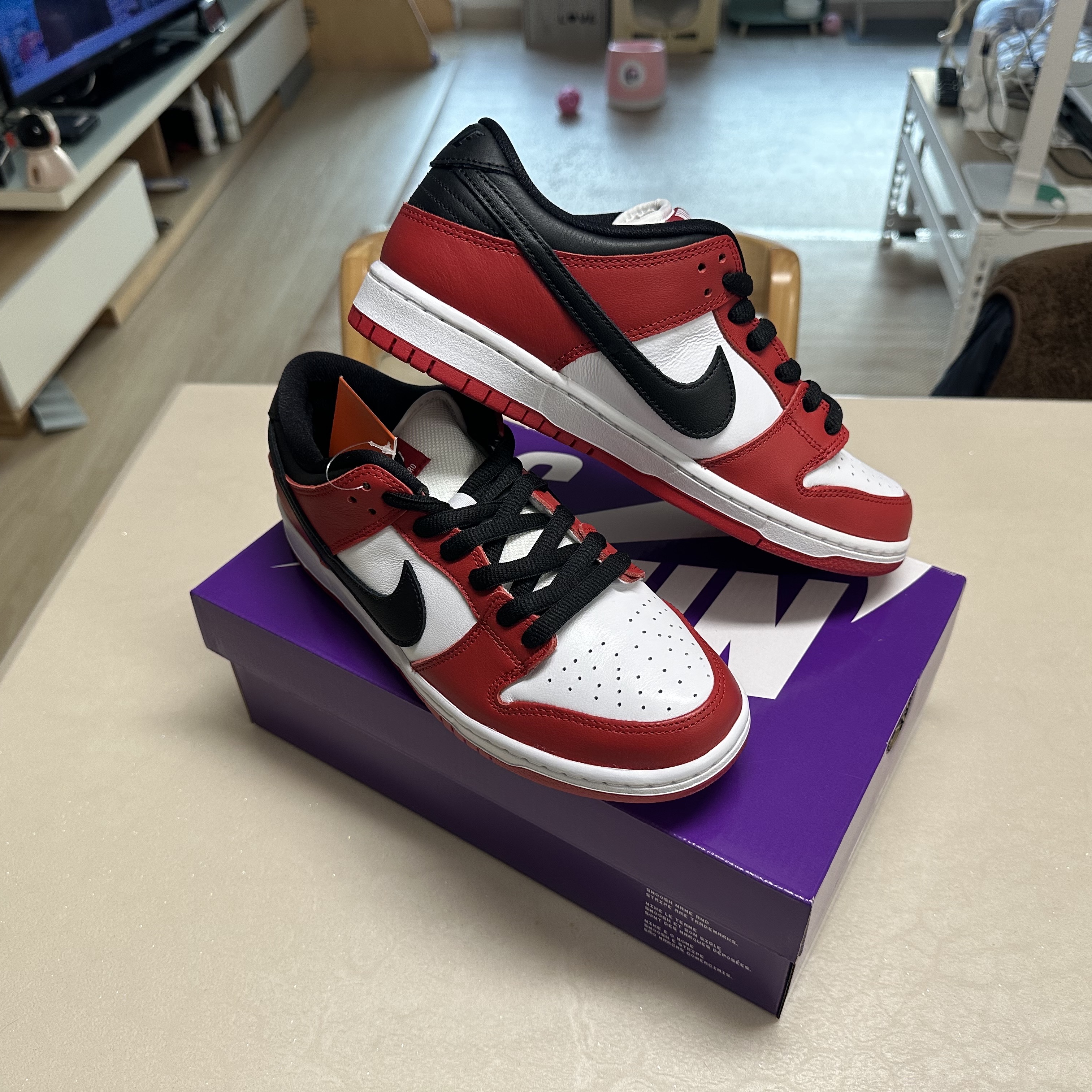 Nike SB Dunk Low Pro Chicago 착용 스타일 - 2