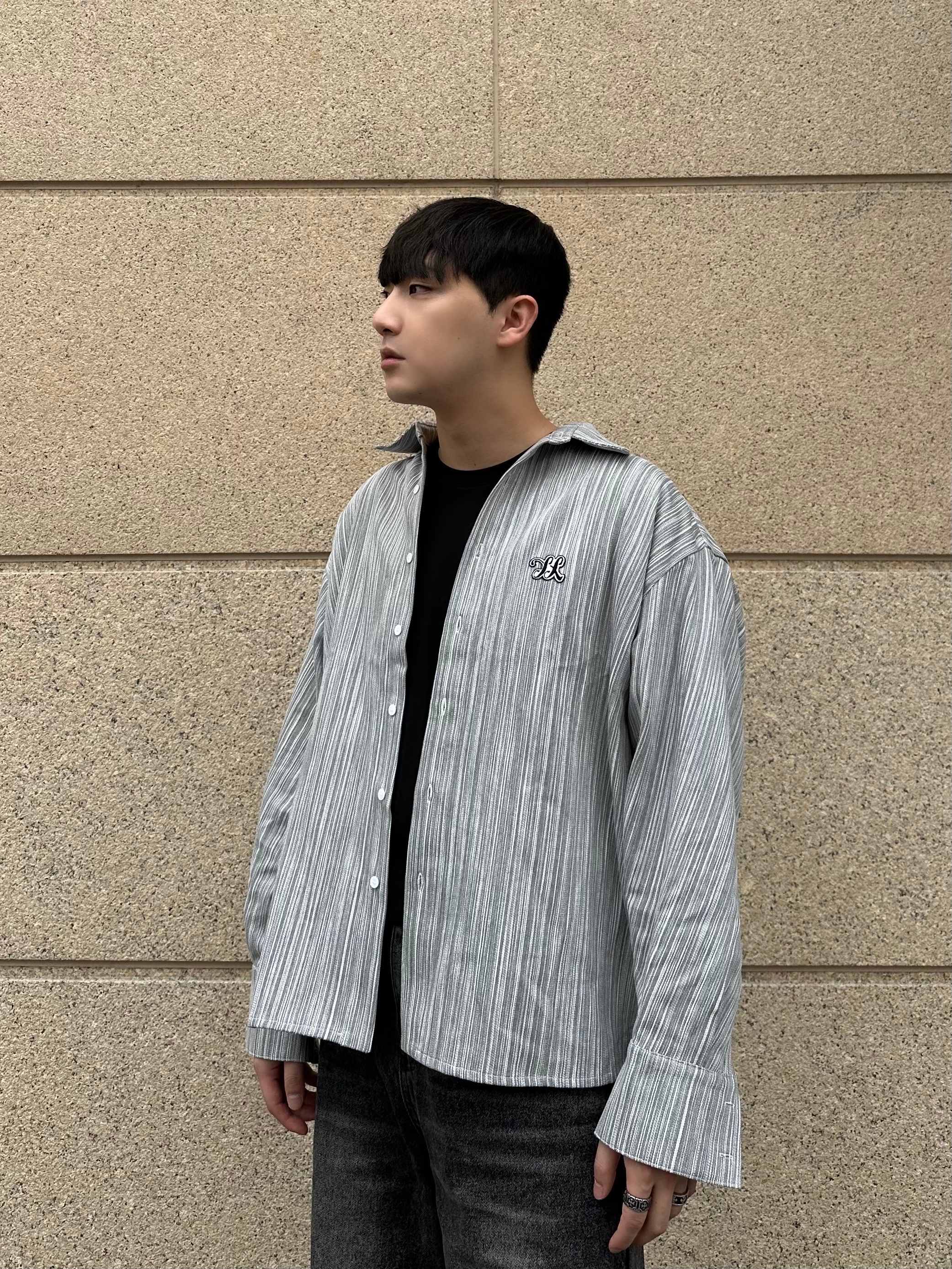 Balenciaga 3XL Sneakers Grey White Red 착용 스타일 - 3