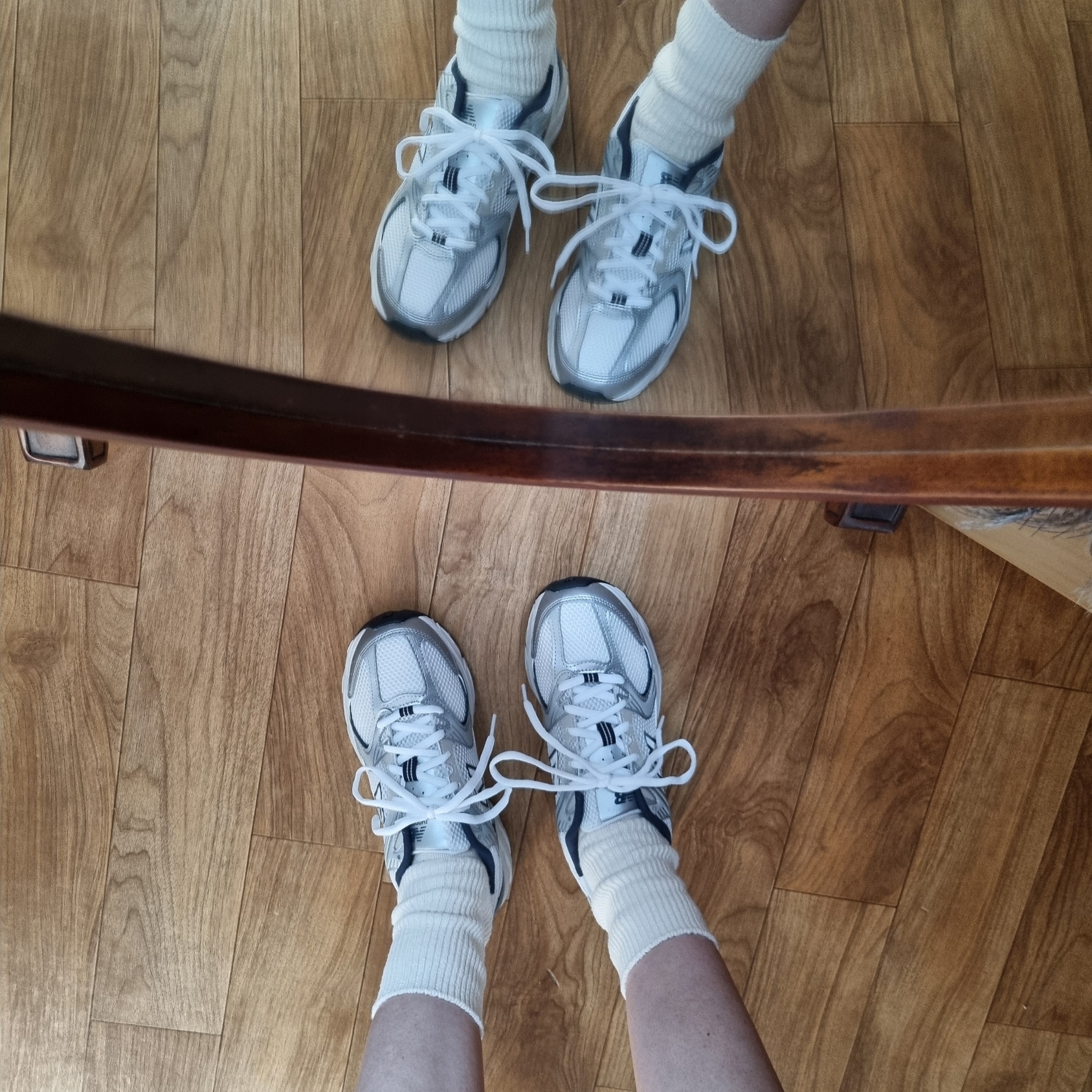 New Balance 530 Steel Grey 착용 스타일 - 1
