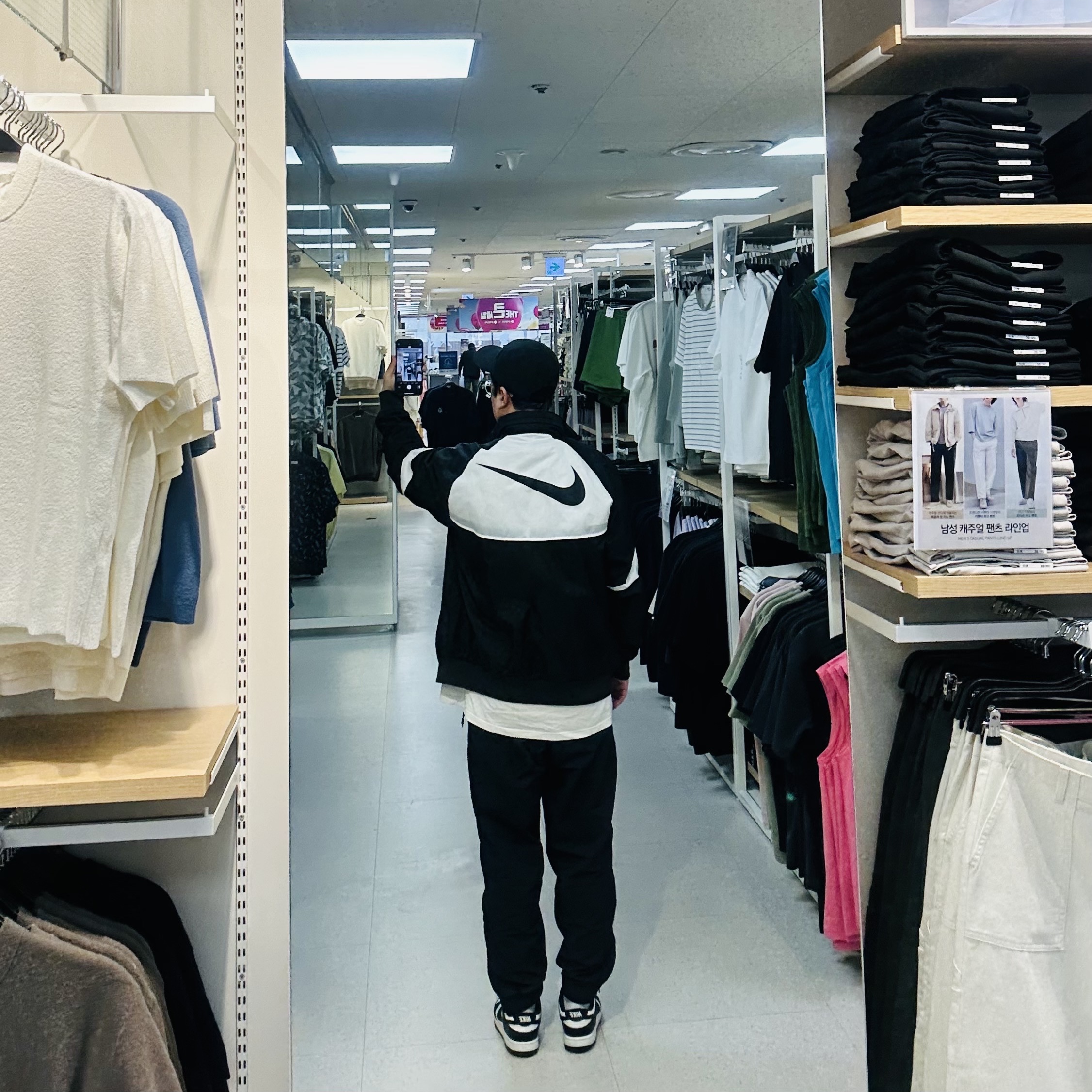 Nike x Undercover NRG AW84 TC Adjustable Cap Black, Nike x Stussy Big Swoosh LS T-Shirt White - US/EU ์ฐฉ์ฉ ์คํ์ผ - 2