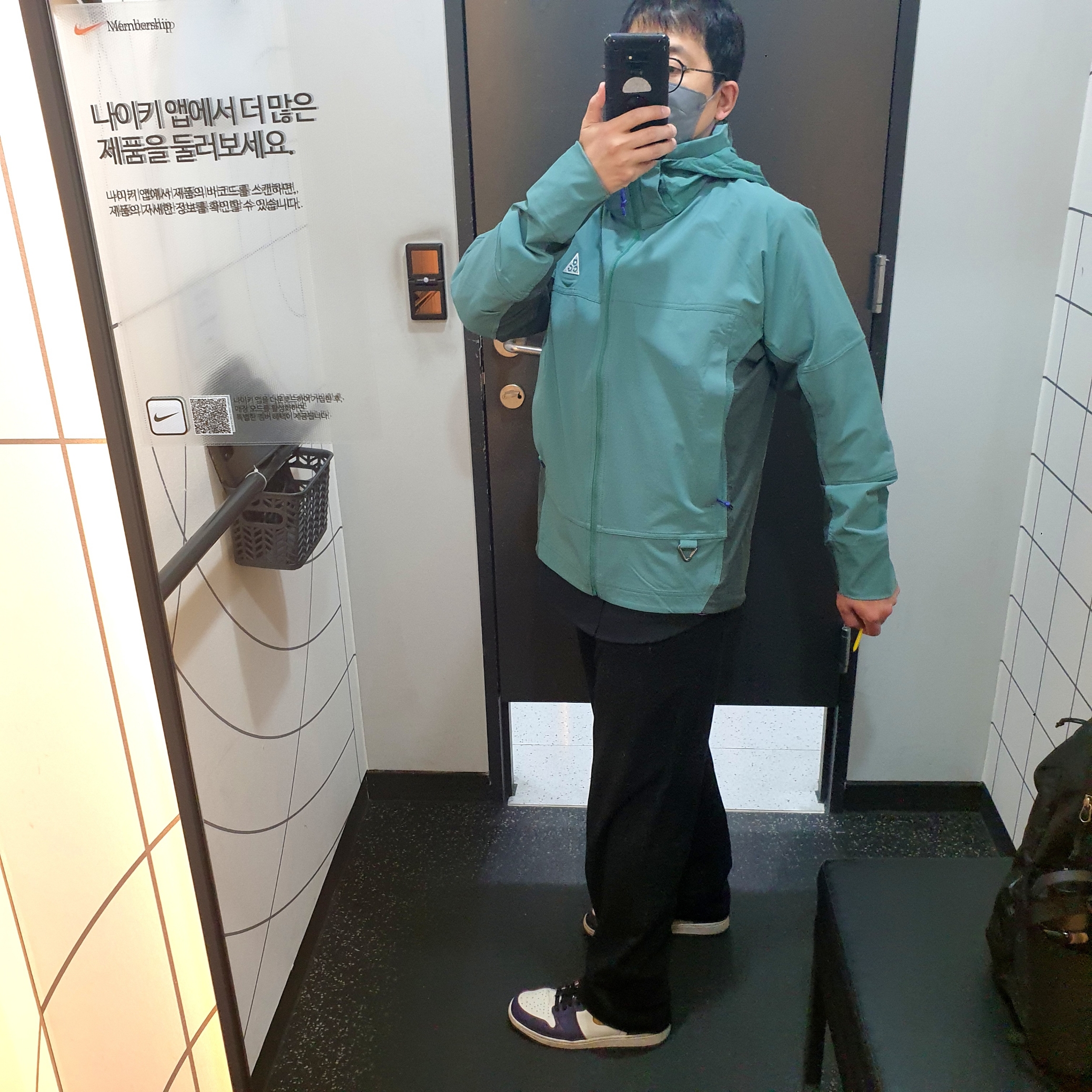 Jordan 1 Retro High OG Defiant SB LA to Chicago, Nike ACG Dri-Fit UV Devastation Trail Shirt Black Summit White - Asia 착용 스타일