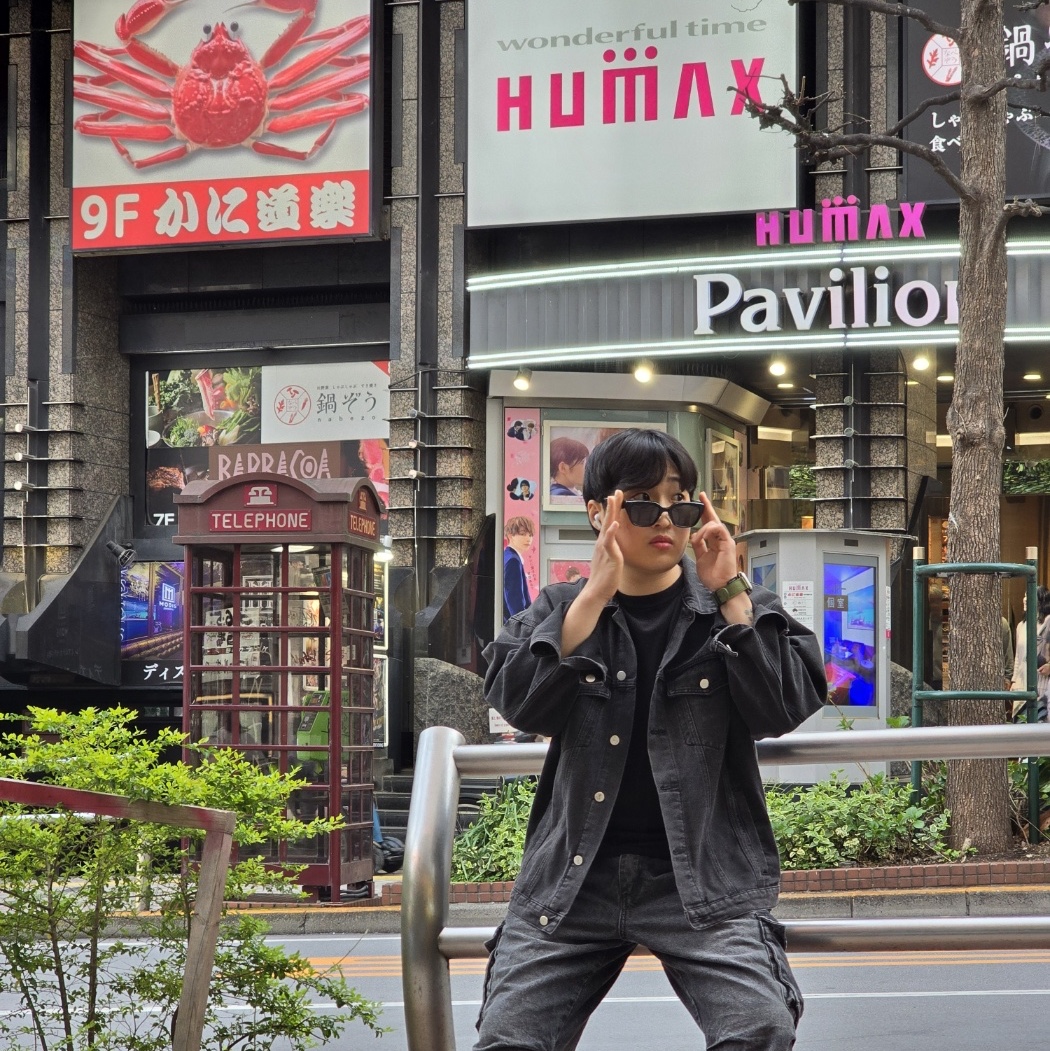 Gentle Monster x Maison Margiela MM109 Black Black 착용 스타일