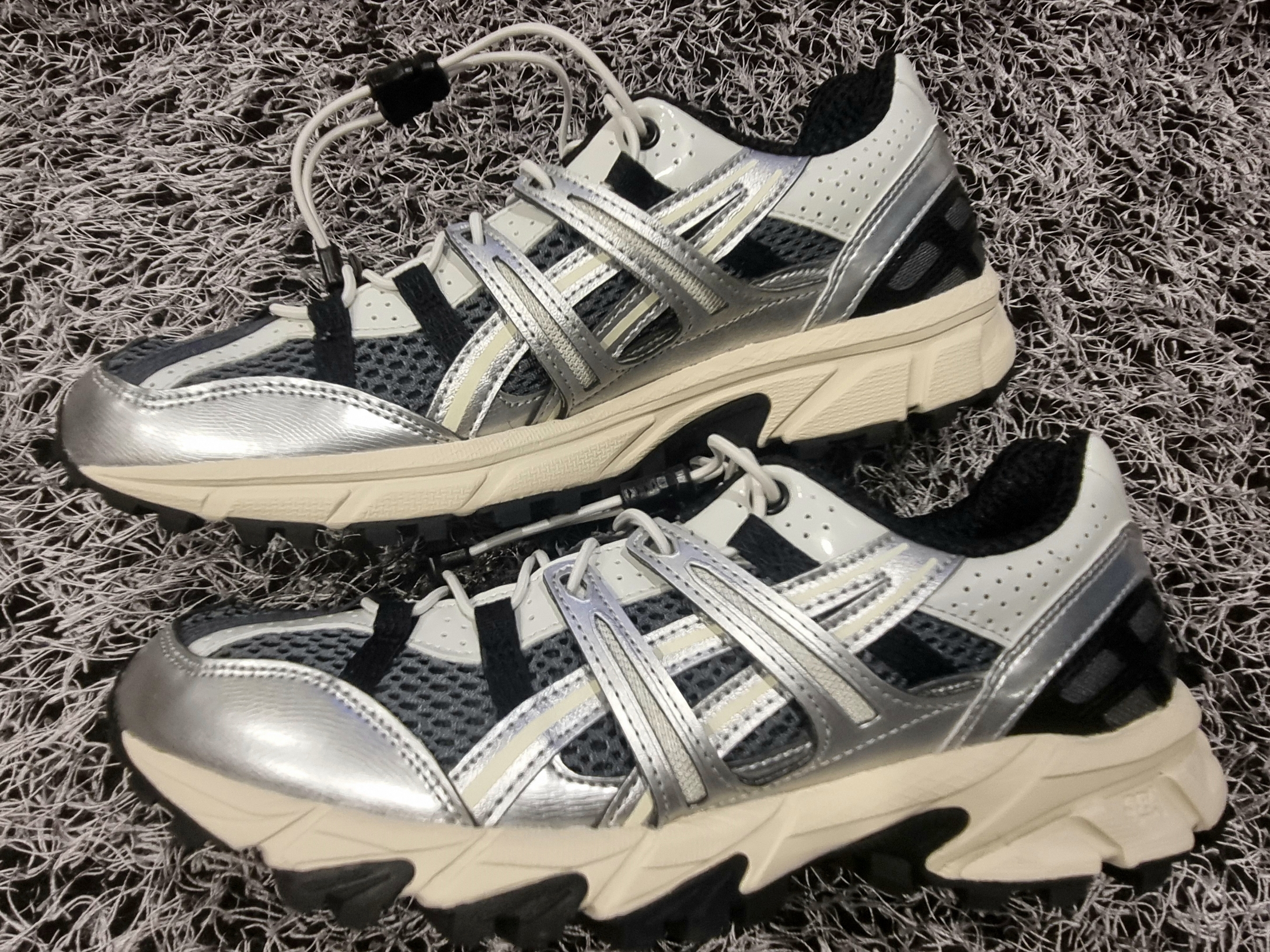 Asics Unlimited Gel-Sonoma 15-50 Steel Grey Pure Silver 착용 스타일 - 3
