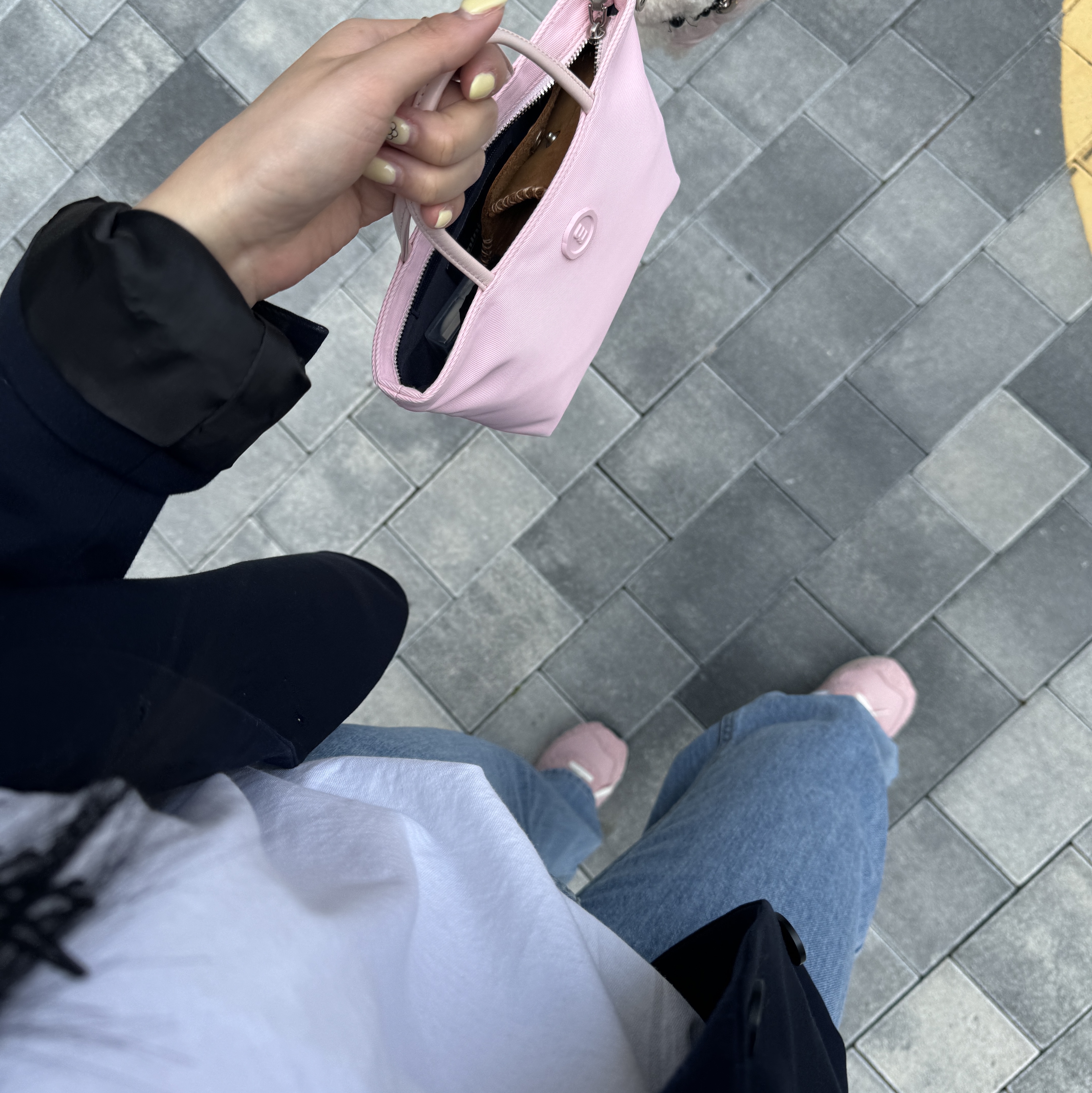 Minitmute Clo Mini Baby Pink, New Balance 574 Heritage Mellow Pink 착용 스타일 - 1