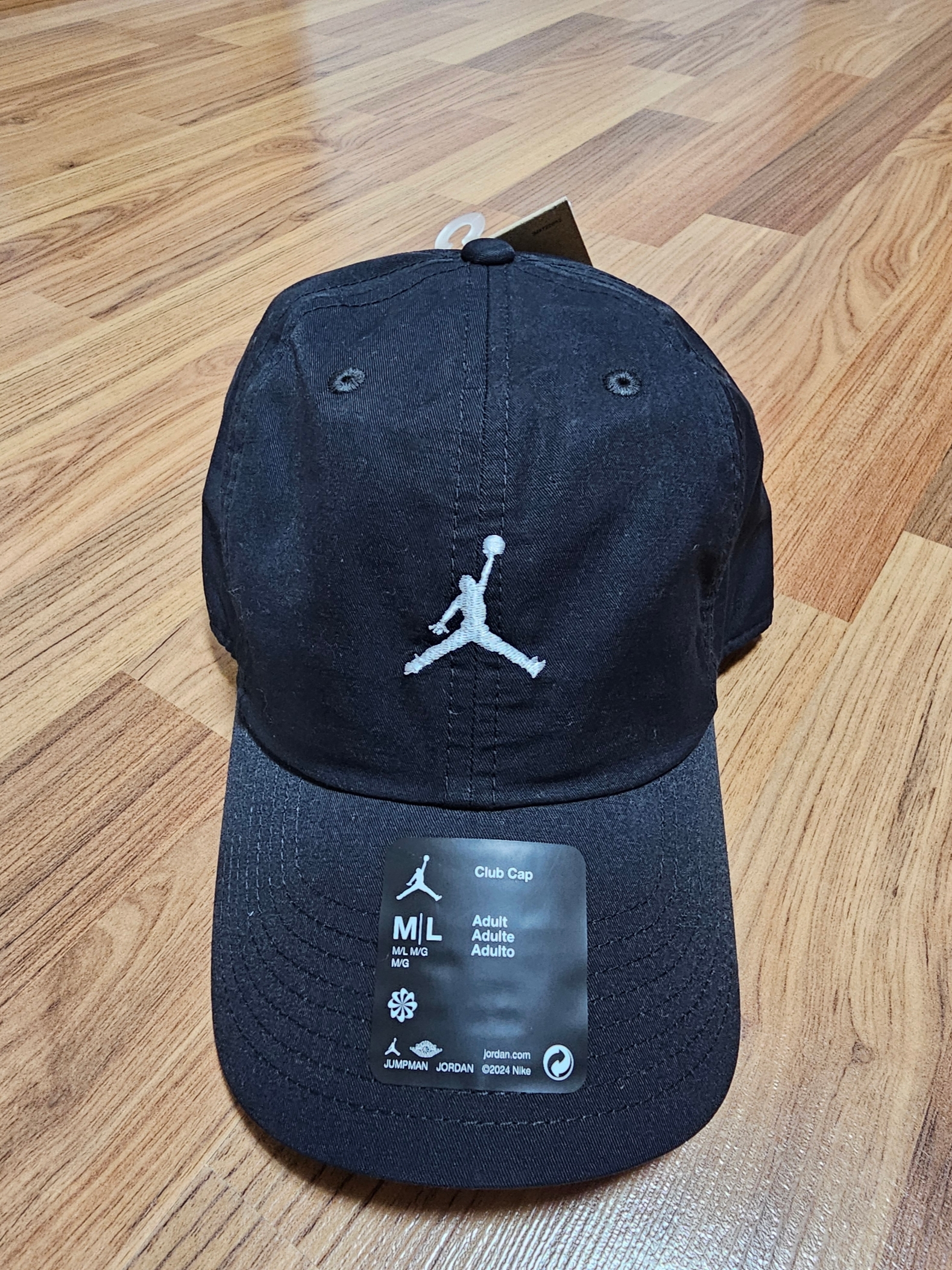 Jordan Adjustable Unstructured Tennis Club Cap Black 착용 스타일