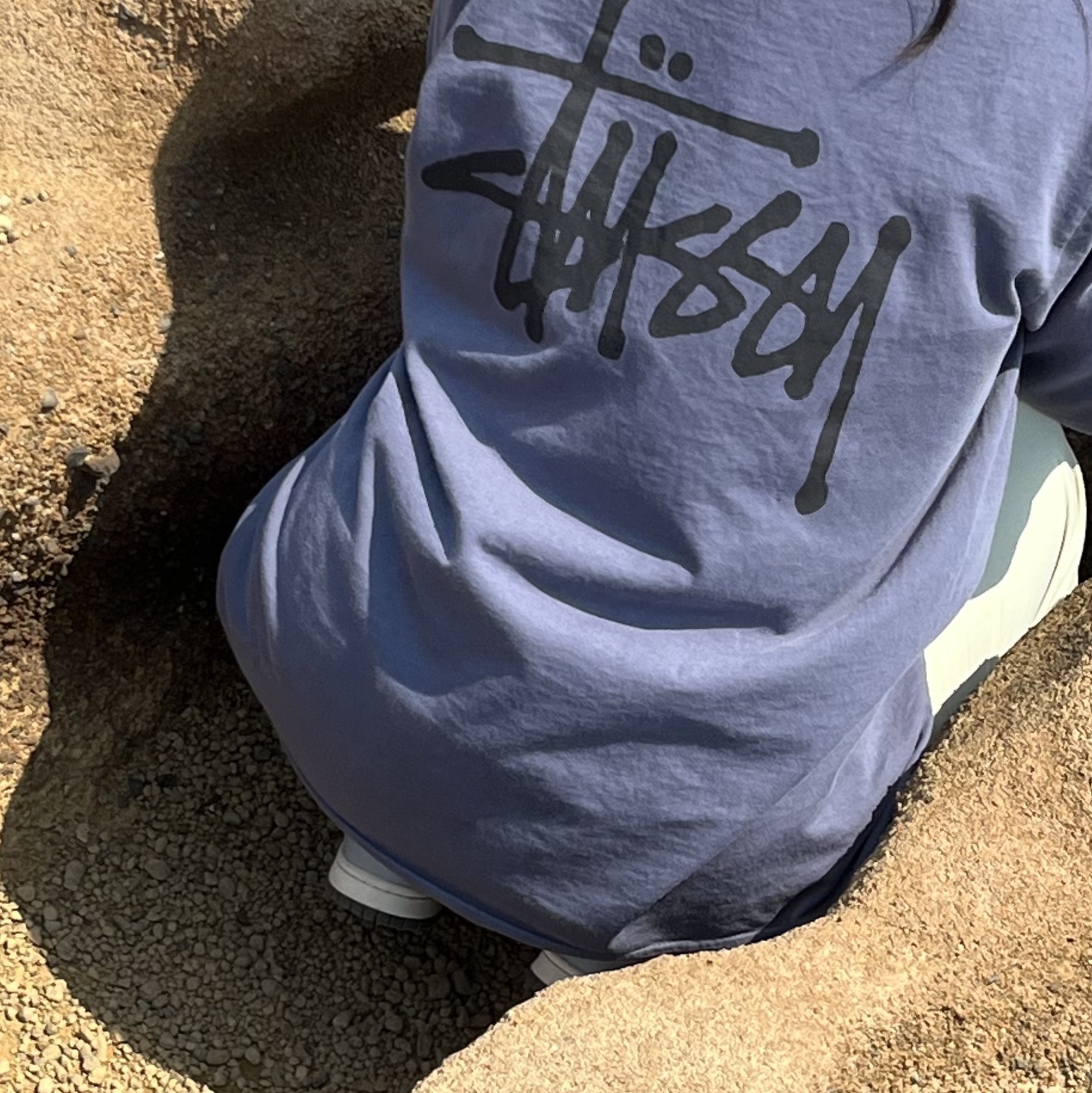 Stussy Basic Stussy Pigment Dyed LS T-Shirt Indigo 2024 착용 스타일 - 2