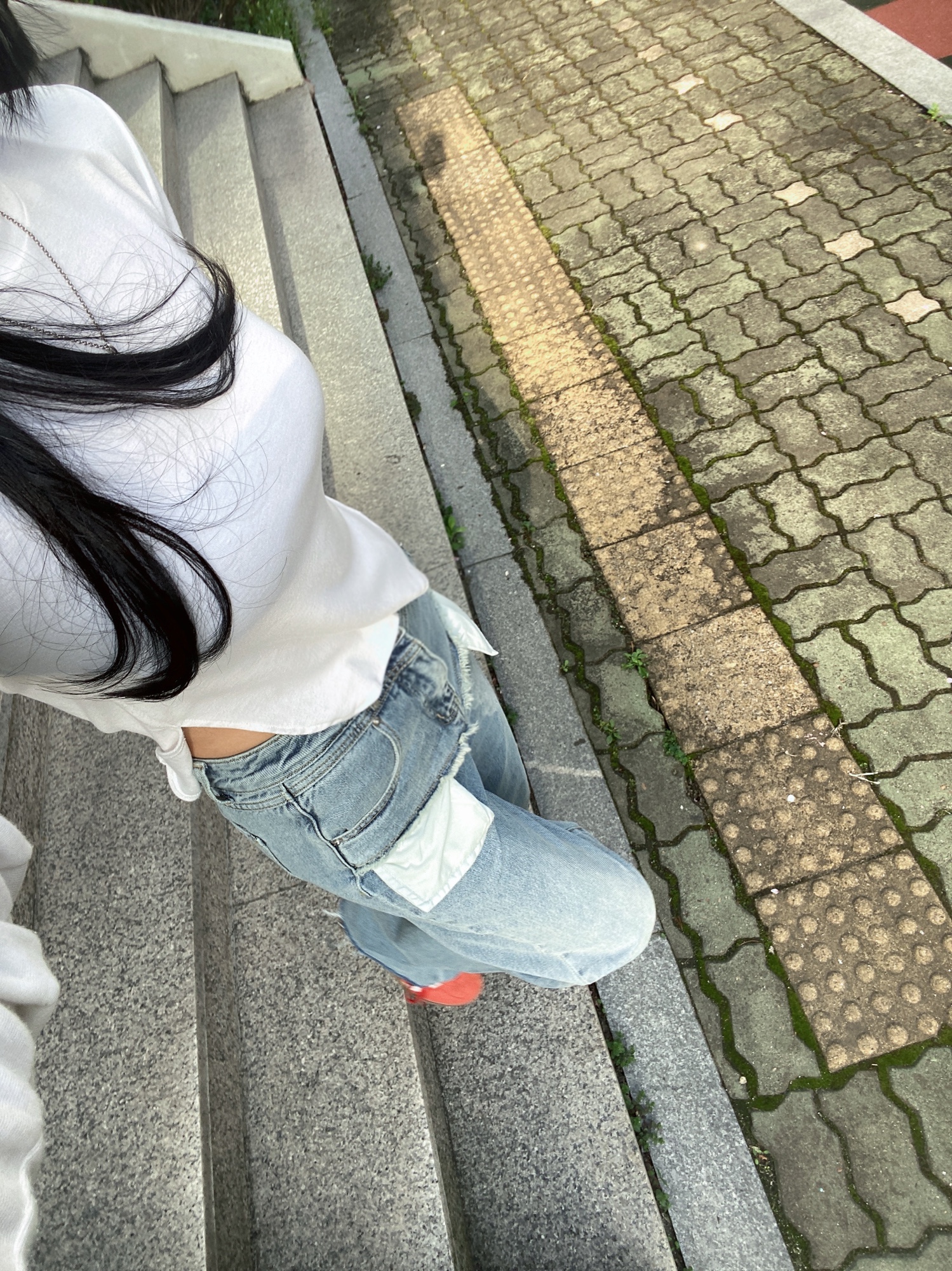 (W) Adidas Gazelle Indoor Bold Orange Cloud White 착용 스타일