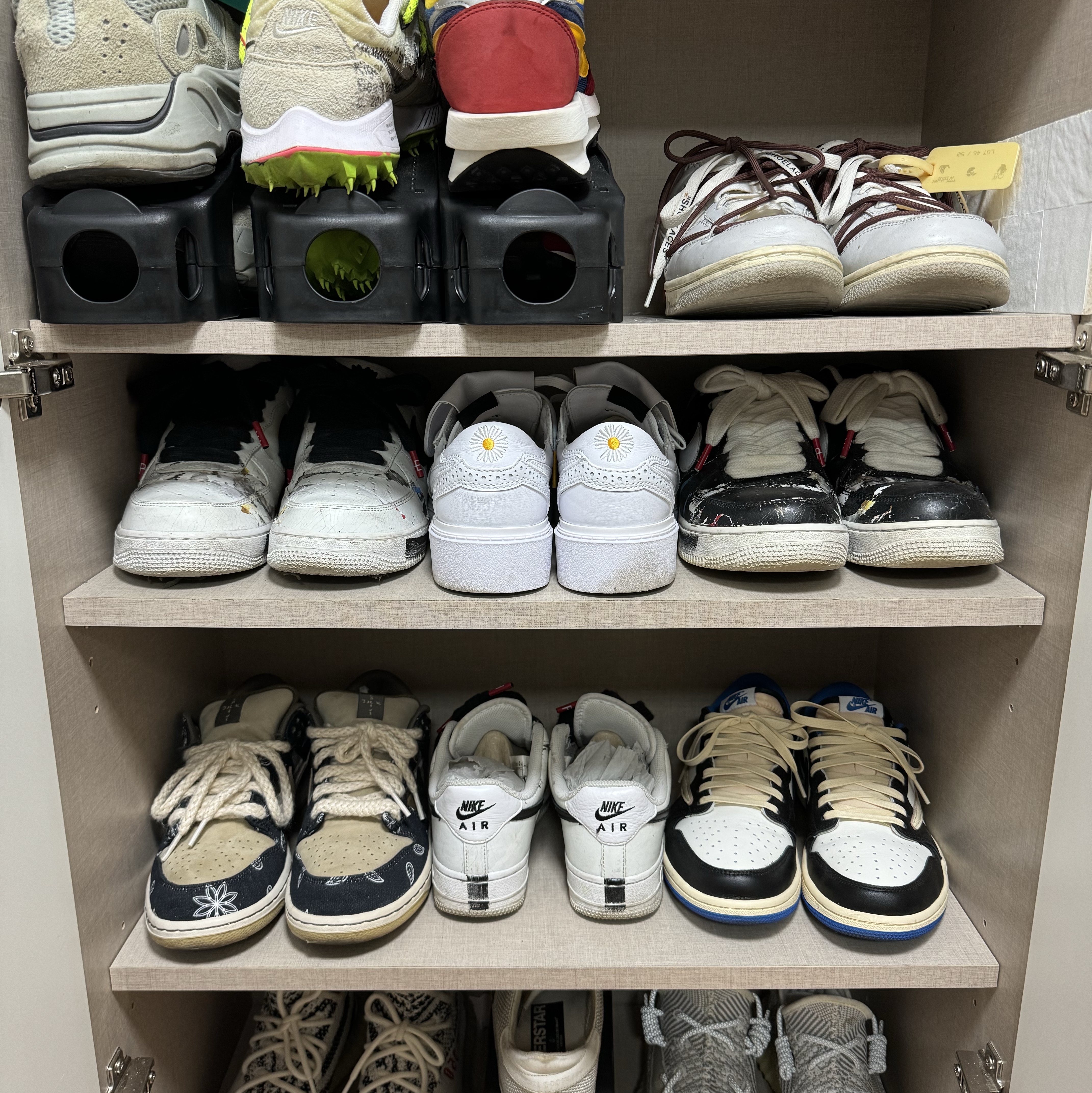 Nike x Travis Scott SB Dunk Low, Jordan 1 x Travis Scott x Fragment Retro Low OG SP Military Blue ์ฐฉ์ฉ ์คํ์ผ