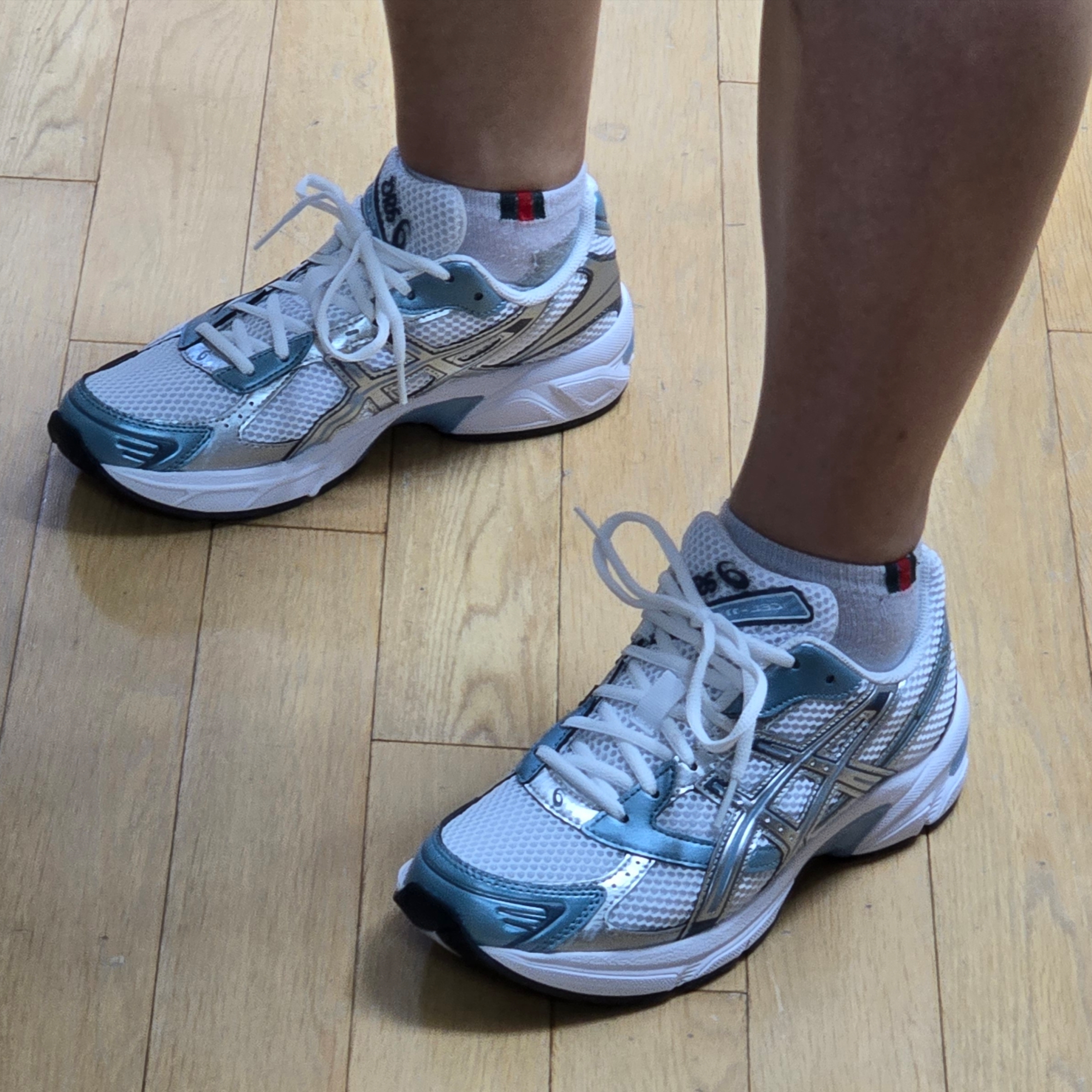 Asics Gel-1130 White Shark Skin 착용 스타일