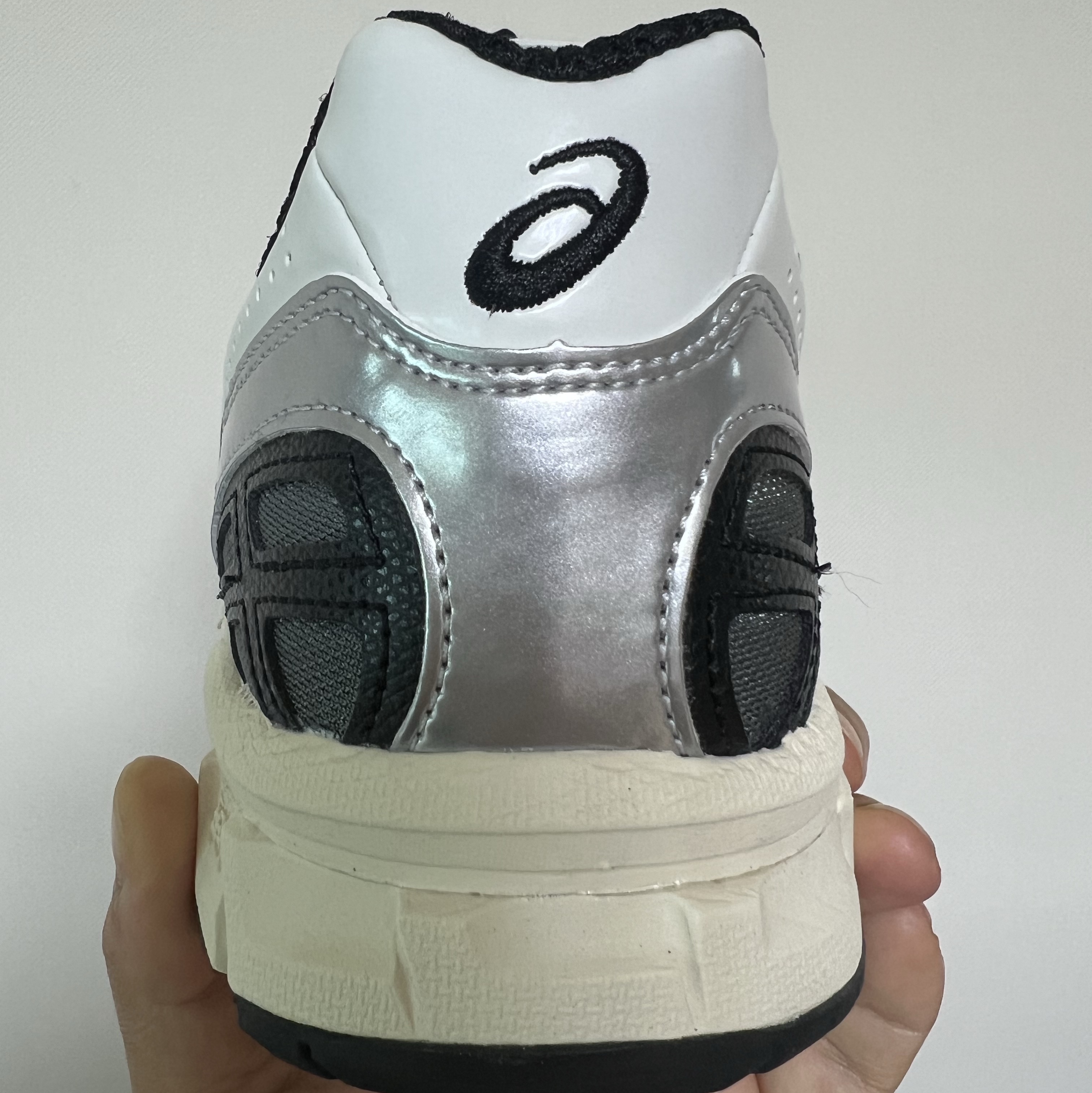 Asics Unlimited Gel-Sonoma 15-50 Steel Grey Pure Silver 착용 스타일 - 3