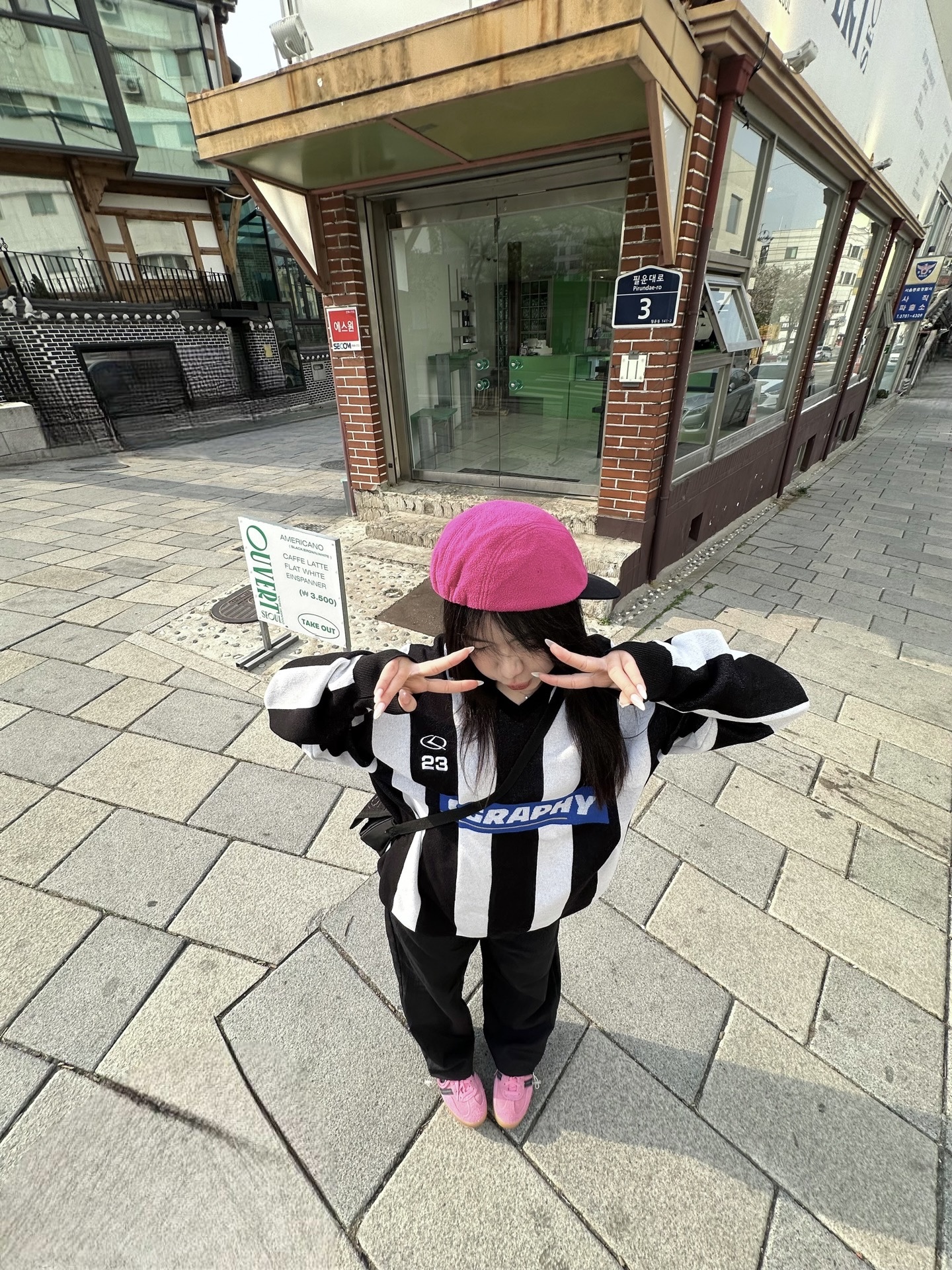 (W) Adidas Gazelle Indoor Bliss Pink 착용 스타일 - 3