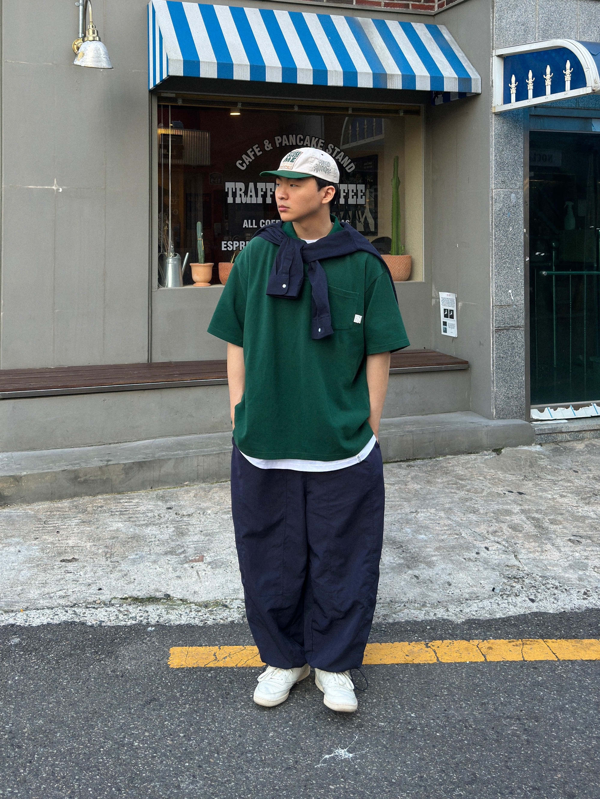 Reebok Club C 85 Vintage Chalk Green 착용 스타일 - 2